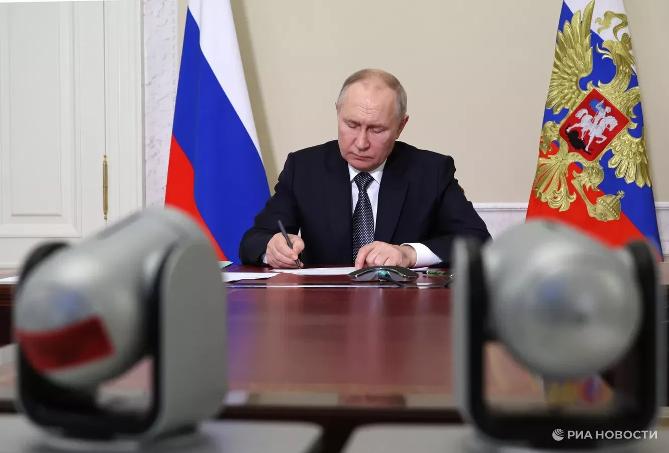 Путин ужесточил требования к стратегическим предприятиям об исполнении иностранных зако...