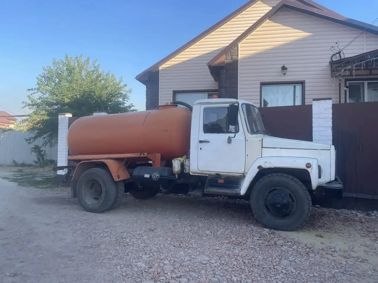 🚚Продам, ассенизатор газ 3307. Установлен газ пропан, вложений никаких не требует сел ...