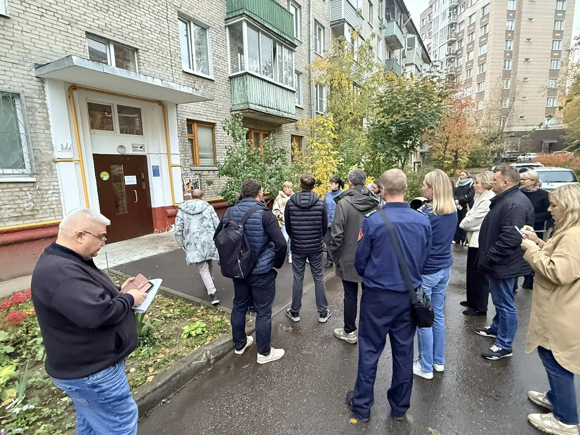 Жителям дома на улице Калараш в Люберцах помогут провести общее собрание собственников ...