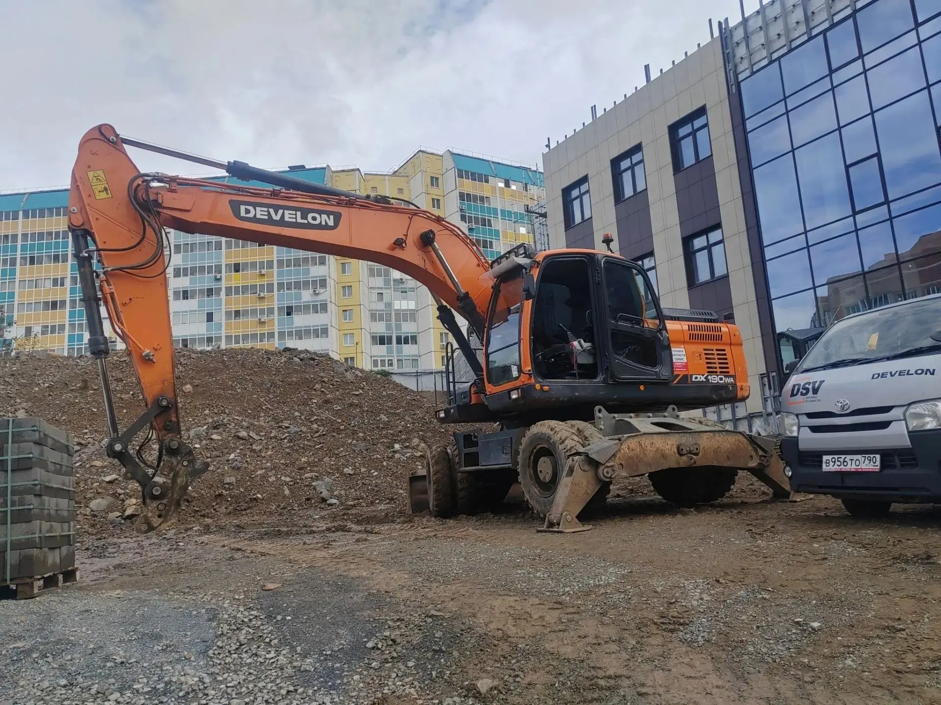 🔧 Выездное обслуживание техники DEVELON и DOOSAN на Дальнем Востоке