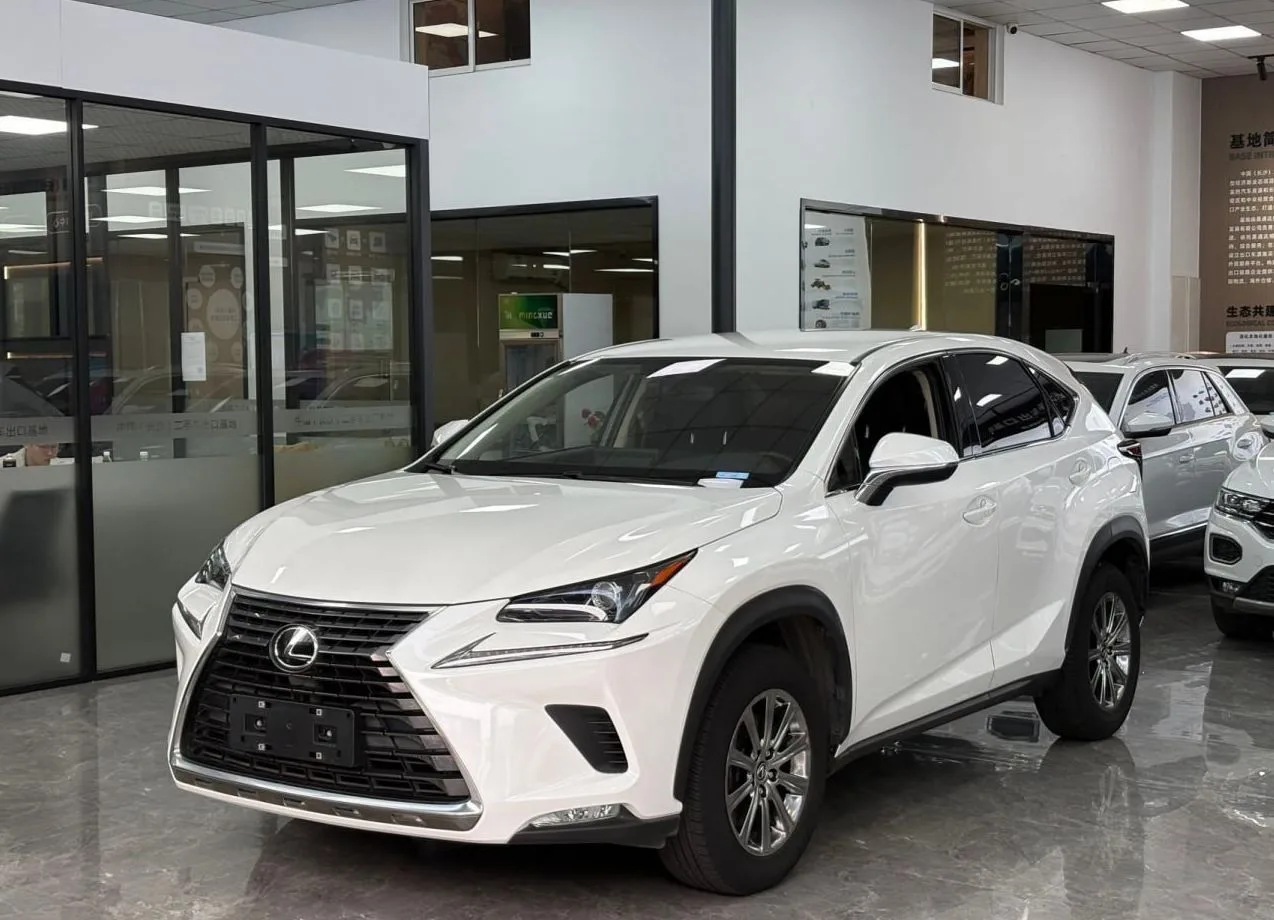 🚗 Lexus NX 200