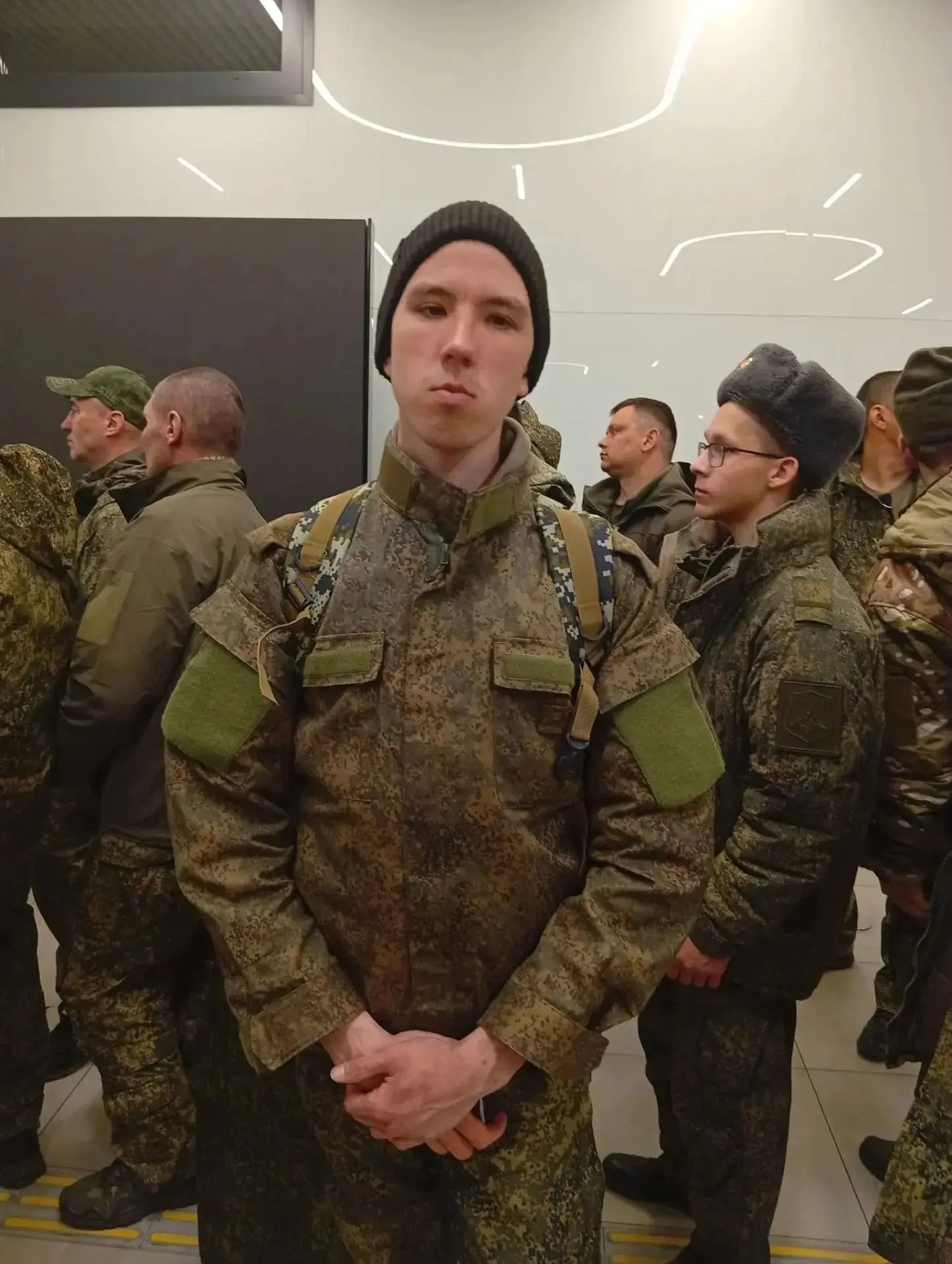 Ищу сына Коновалов Александр Вадимович 18.07 2004 позывной Кот номер части 95478 старши...