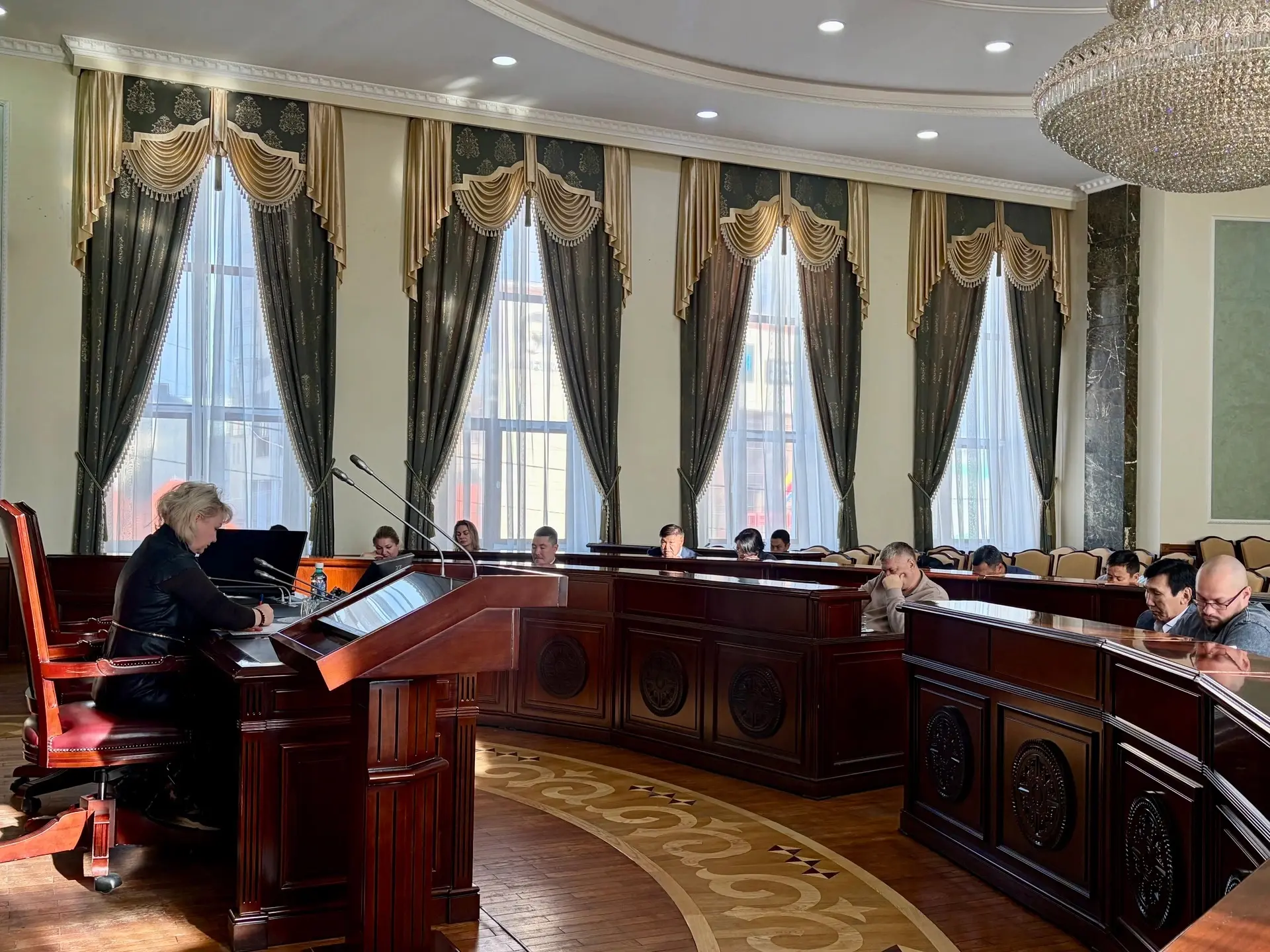 💼 В Якутской городской Думе обсудили туристический налог, поддержку бизнеса и развитие...