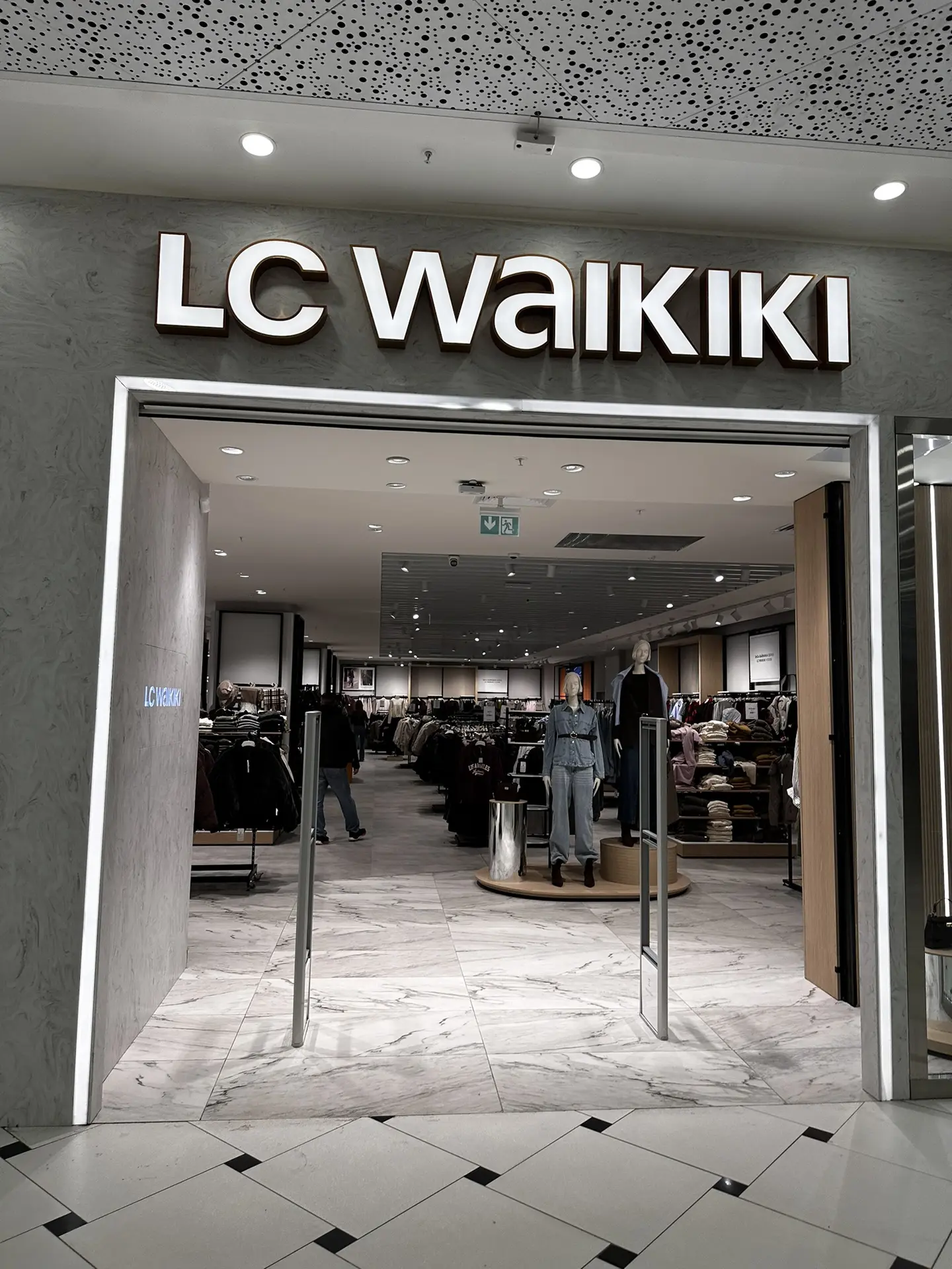 Обзор LC Waikiki в ТРЦ Гринвич