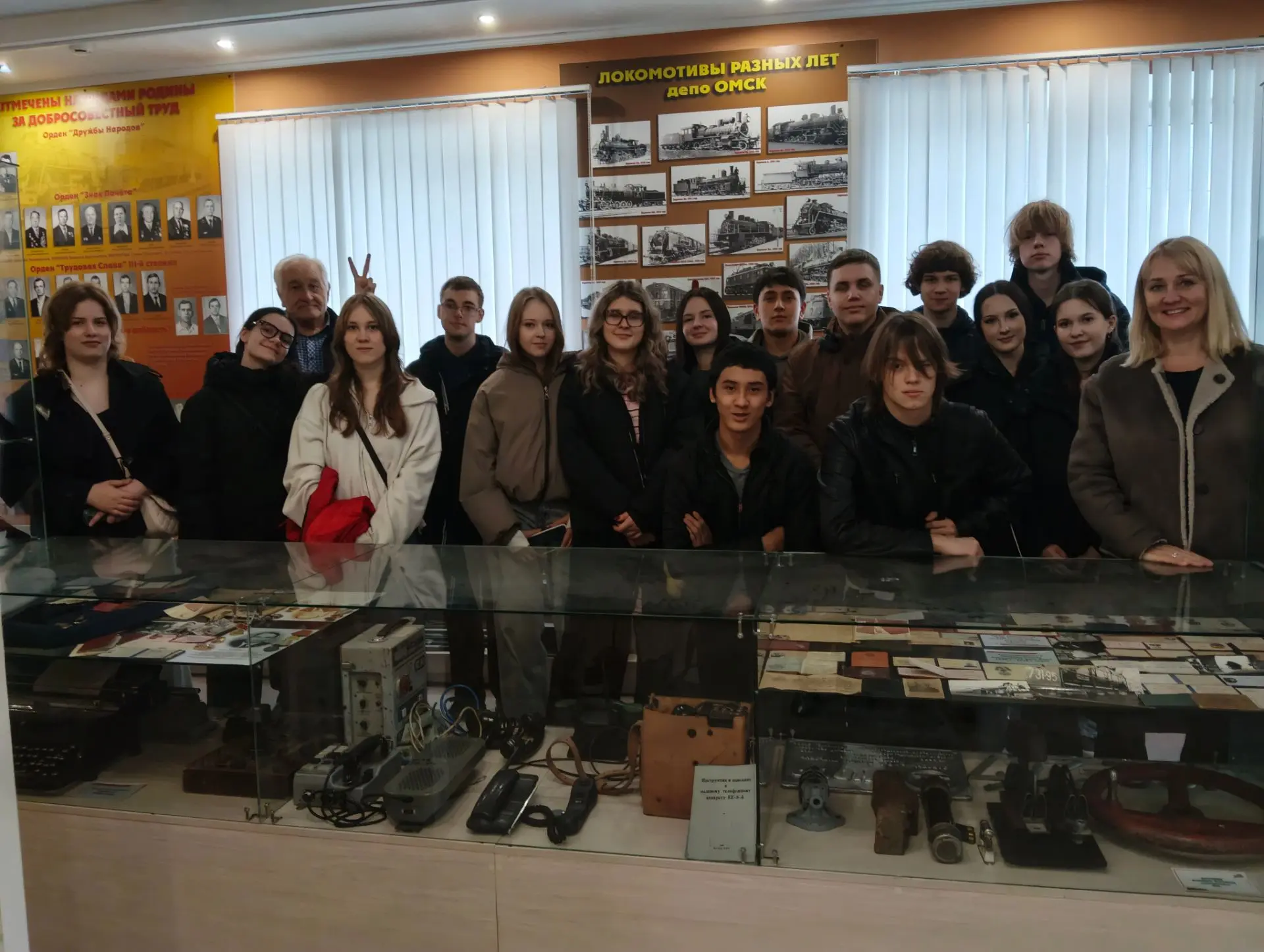 Эксплуатационное локомотивное депо Омска провело познавательную профориентационную экск...