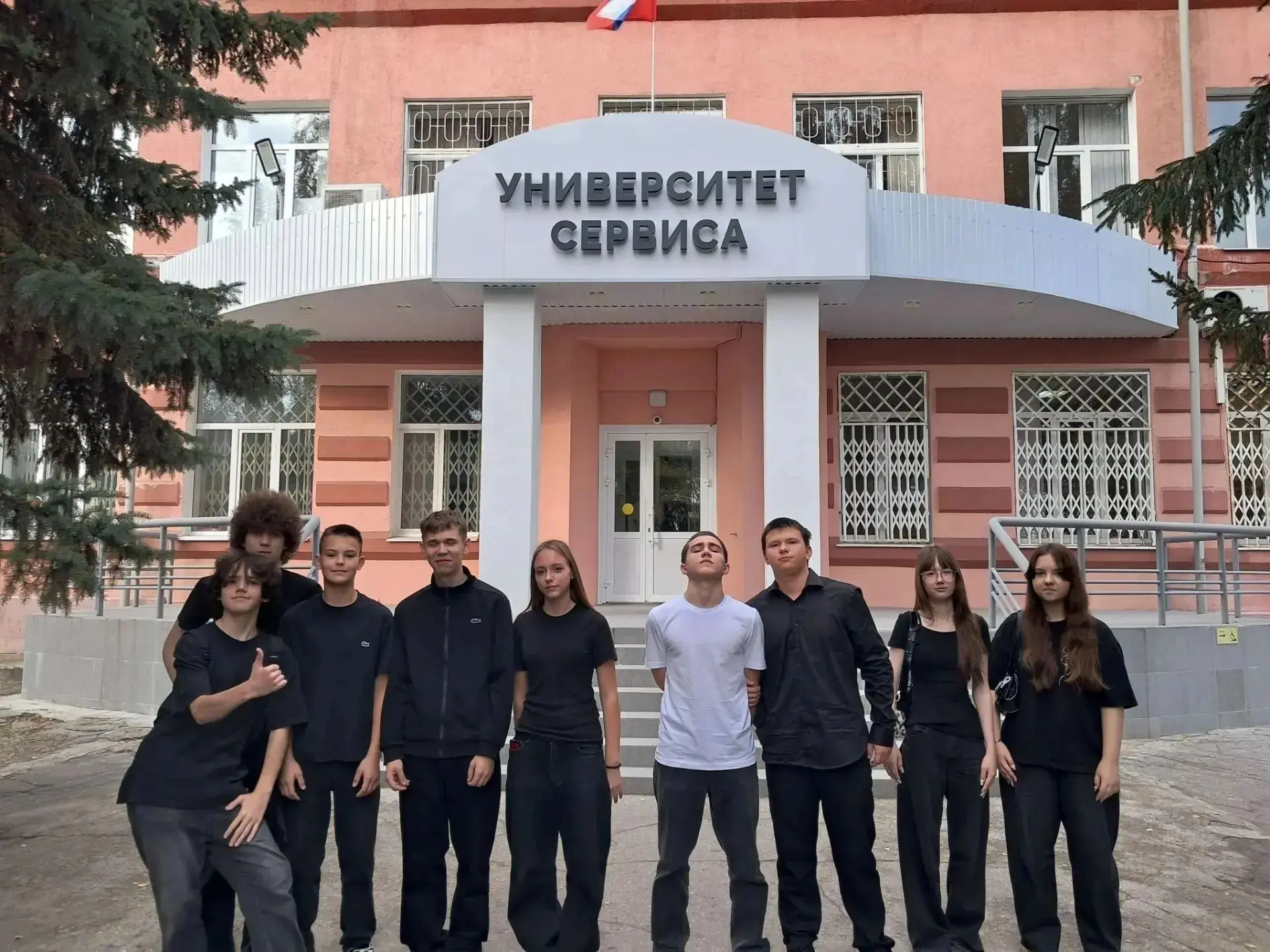 В рамках проведения профтуров 14 октября учащиеся 9Б, 9В и 9Г классов посетили День отк...