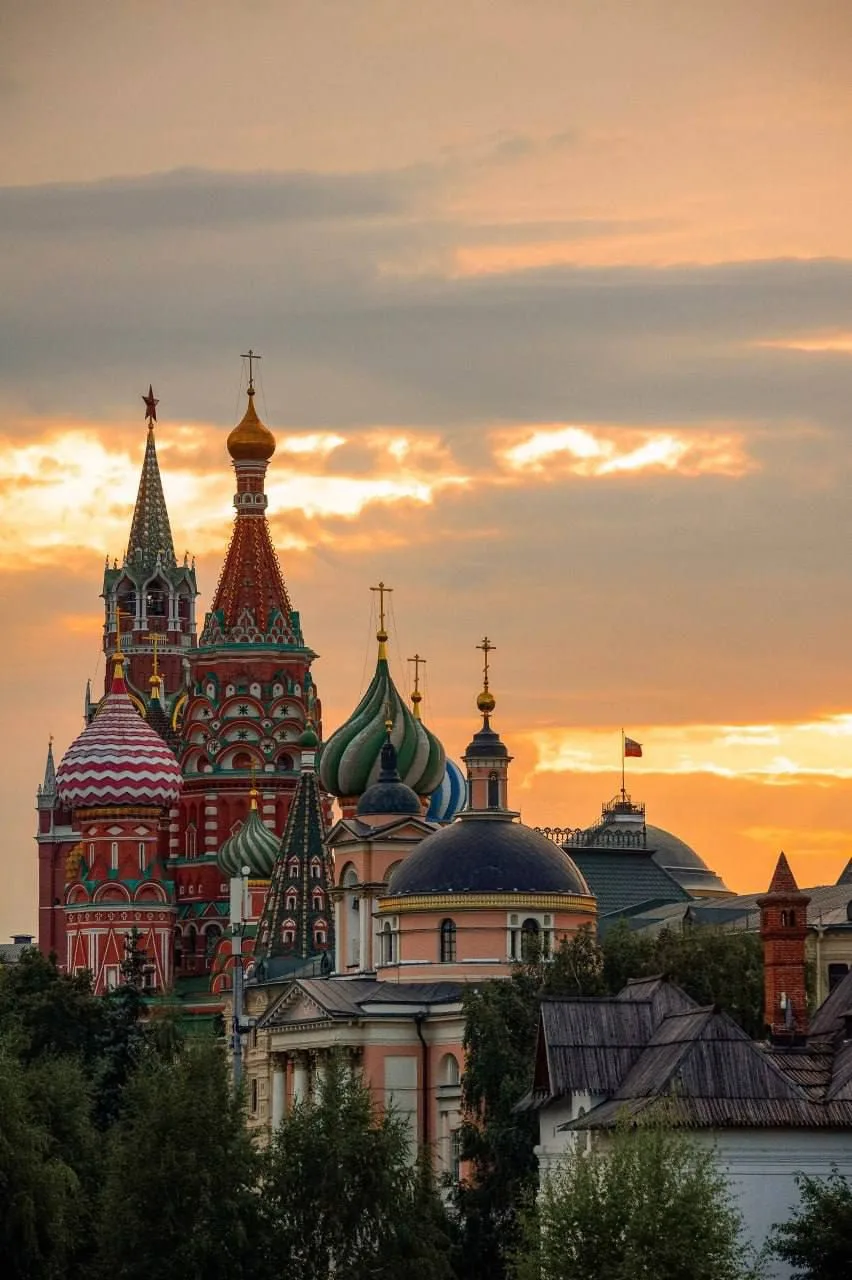 Осенний вечер в Зарядье