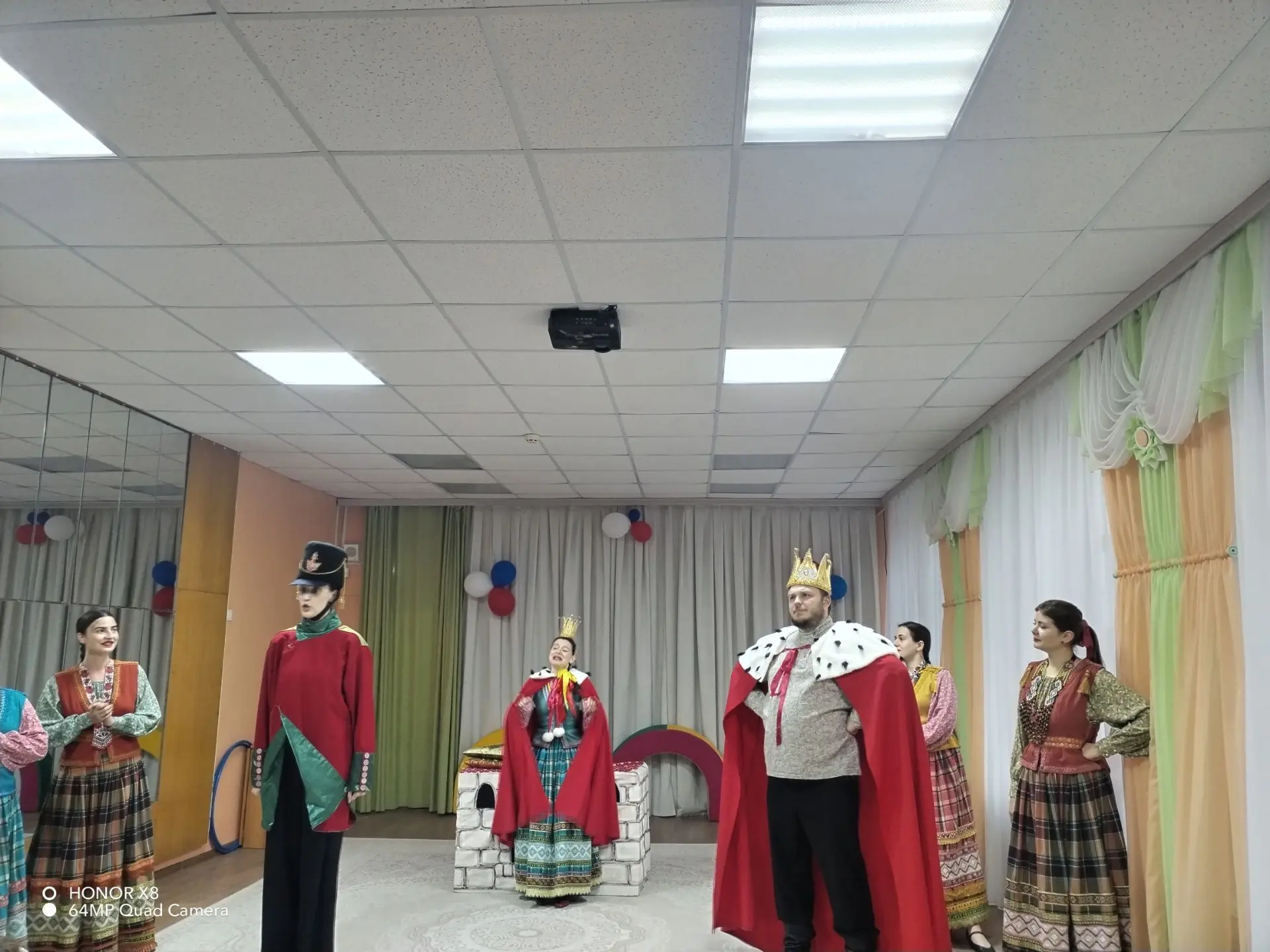 В гостях у сказки! Сегодня наши ребята перенеслись в удивительный мир народных традиций...