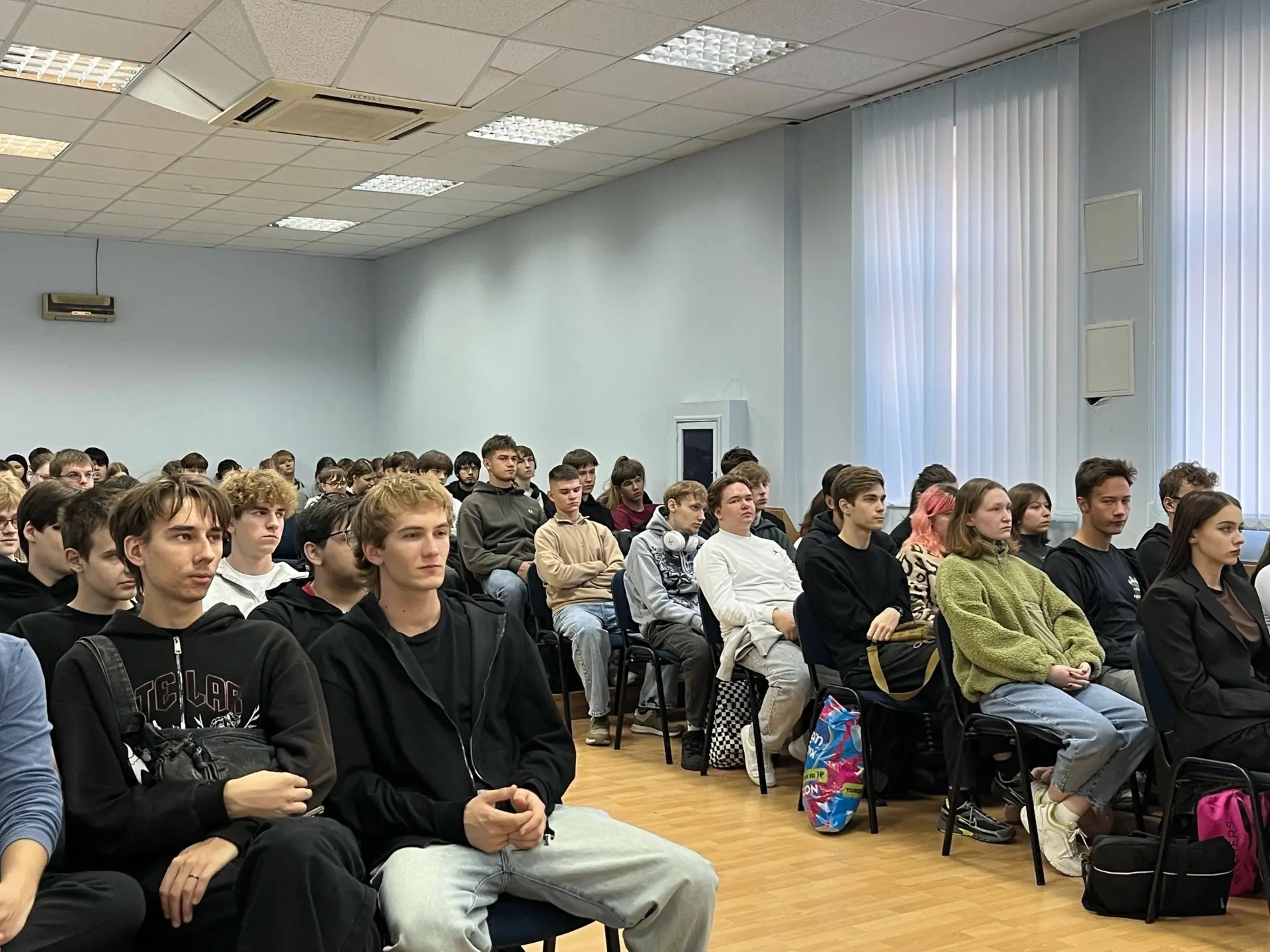 🤝 Студенты отделения Информационных технологий встретились с представителями «Спектрон»