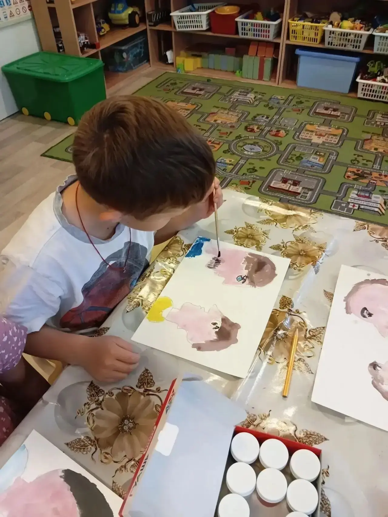 👨‍👧‍👦 В подготовительной группе «Подсолнухи» прошло творческое занятие, посвящённое ...