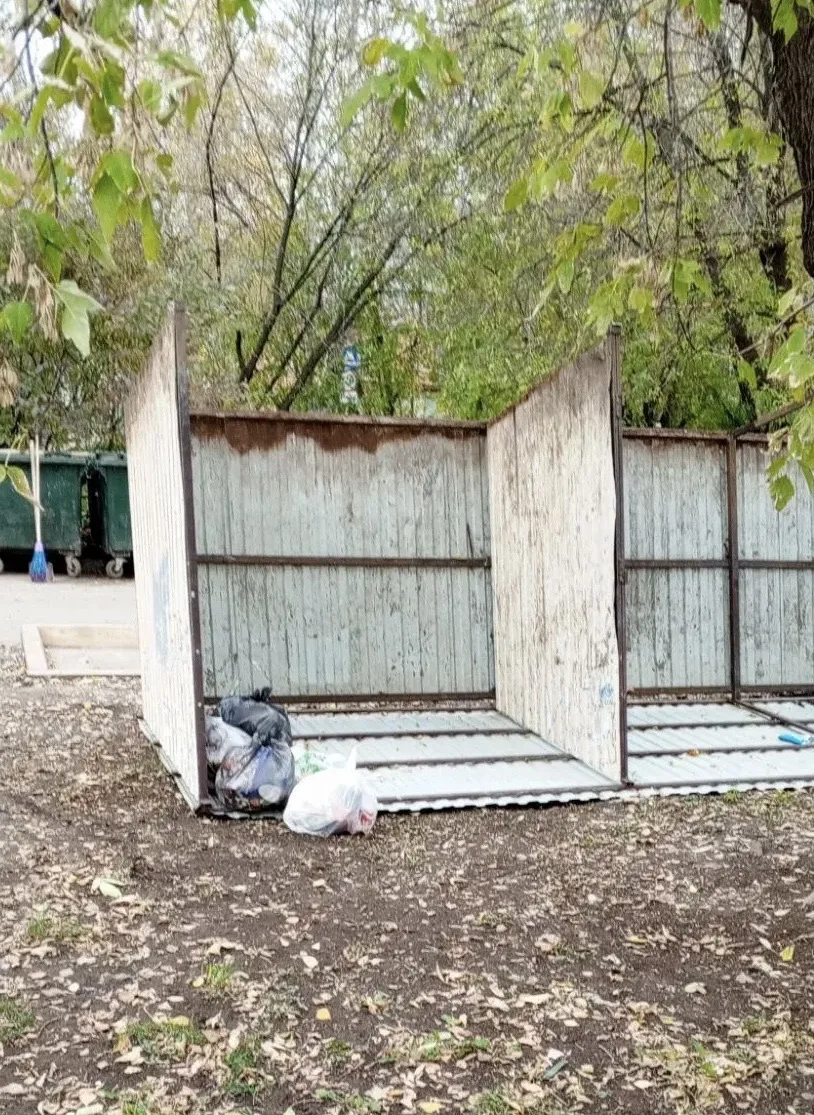 🐽 Ну что за свиньи живут на районе?! На Солдатова 36 устанавливают новую контейнерную ...