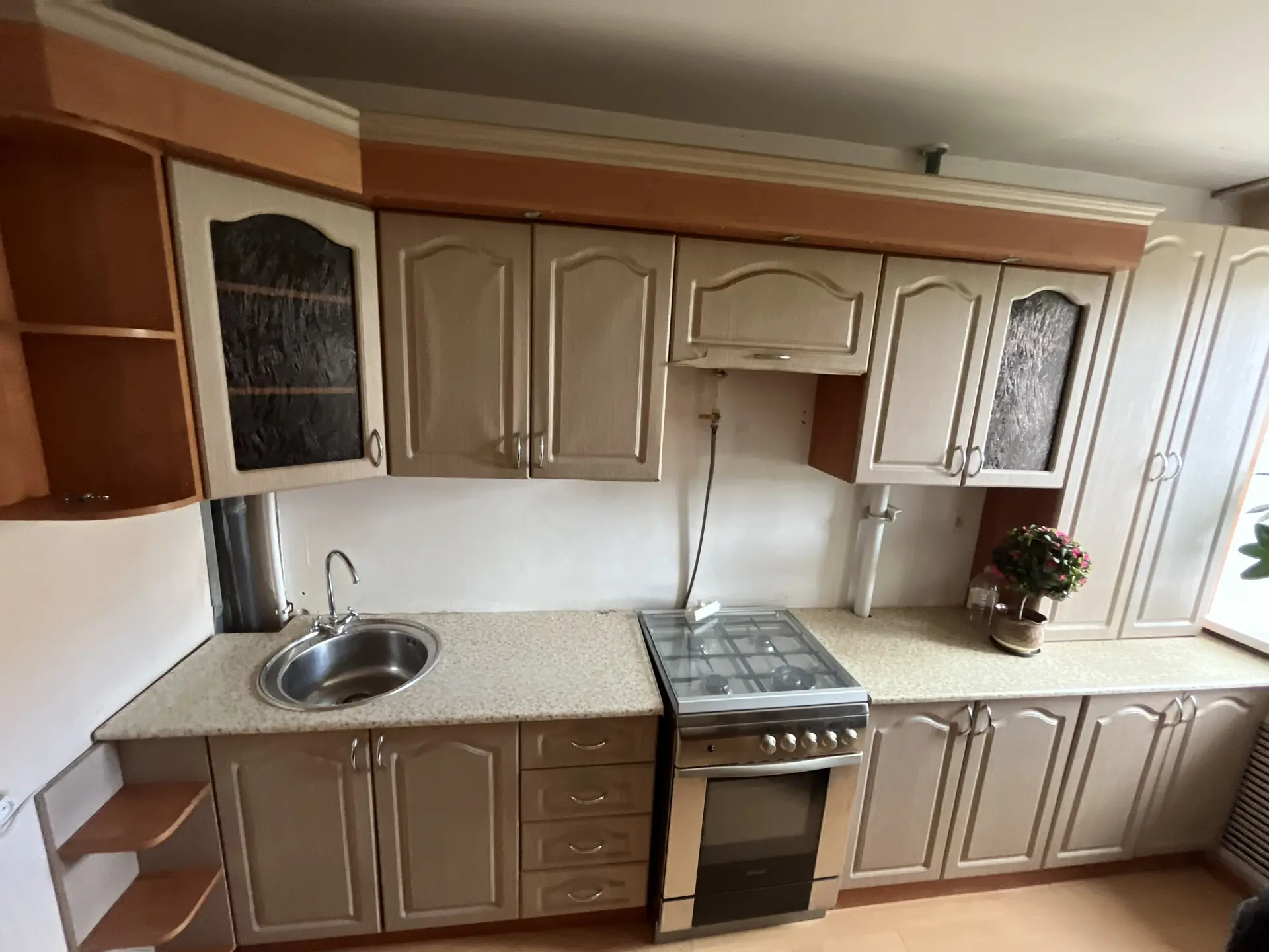 Продаю кухонный гарнитур 6000 р , б/у Длина 370