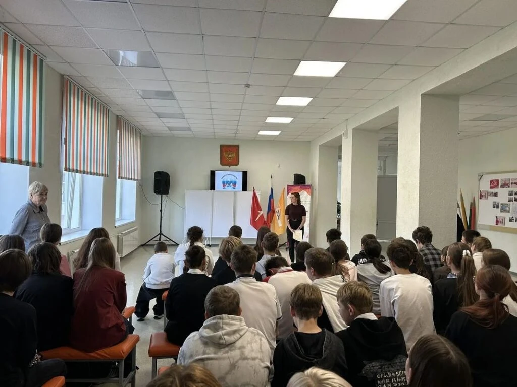 В школе №3 Заволжска обсудили безопасность дома, на дороге и в интернете