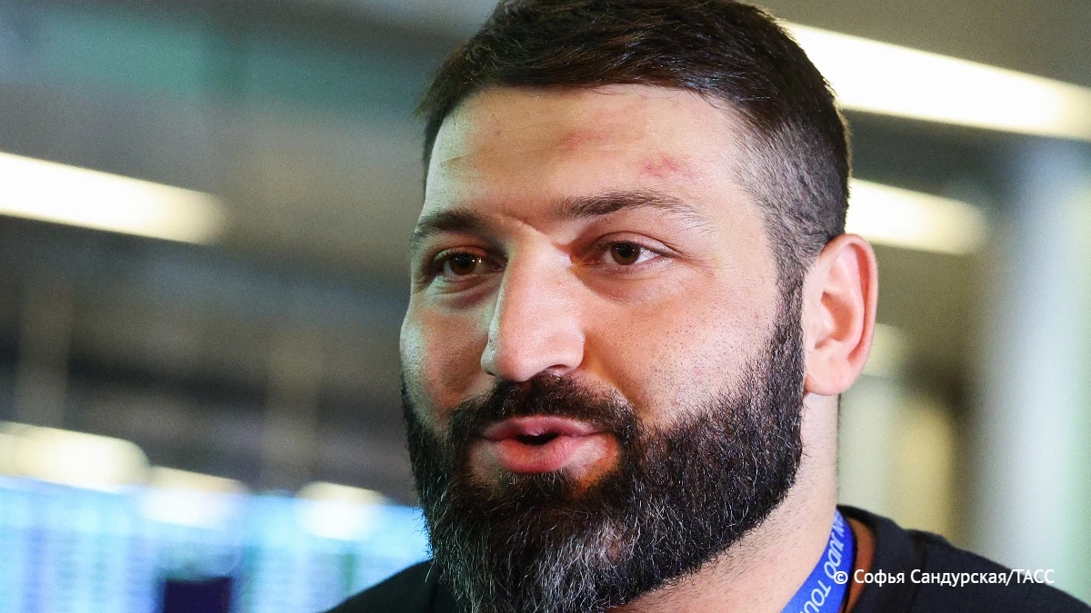 Инал Тасоев пробился в финал чемпионата мира по дзюдо в весовой категории свыше 100 кг ...