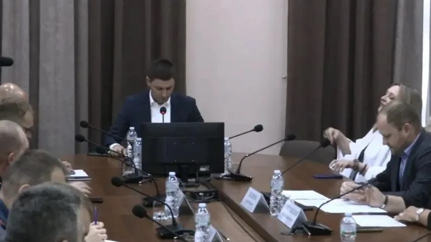 Глава Обнинска Стефан Перевалов поблагодарил коммунальщиков за оперативный запуск тепла