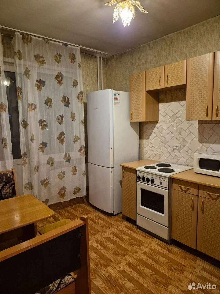 Сдам без посредников: 1-комнатная квартира, 35.6м²