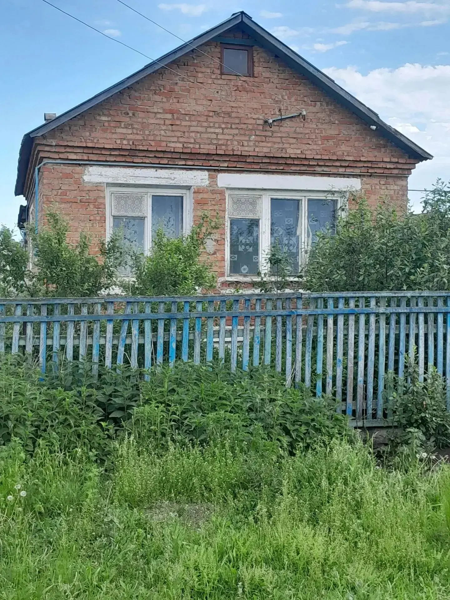 Срочно продаётся кирпичный дом в деревне Сарышево Мелеузовский р-н. Участок 15 соток(лп...