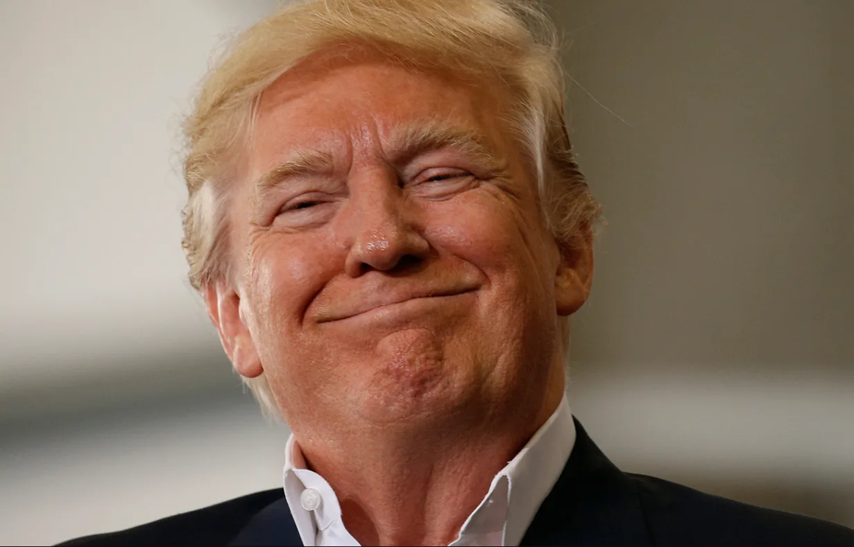 Трамп назвал Крым самым красивым участком суши, от которого отказалась Украина.