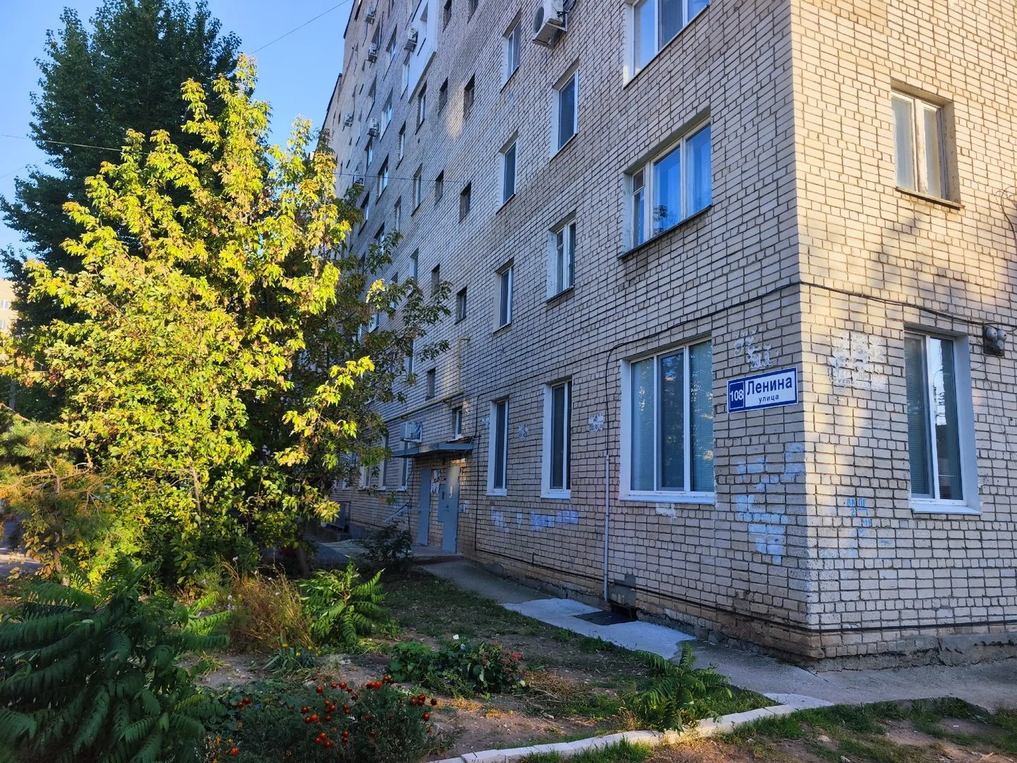 ↗️ Страдают все! Жители МКД и посетители стоматологии жалуются на вонь канализации
