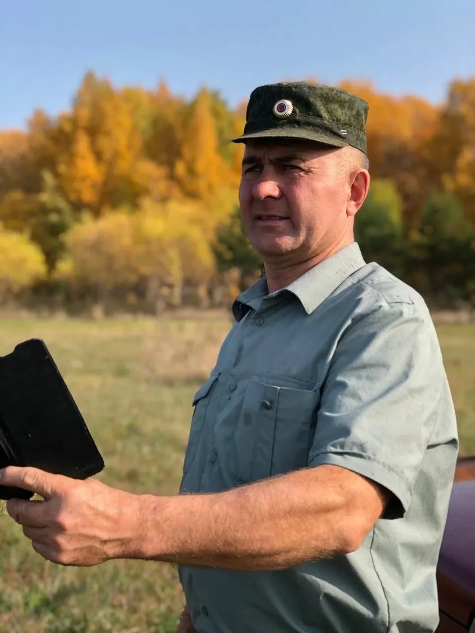 ... ботанический заказник «Усень-Ивановский»: поддерживает кормушки и навесы, обустраив...