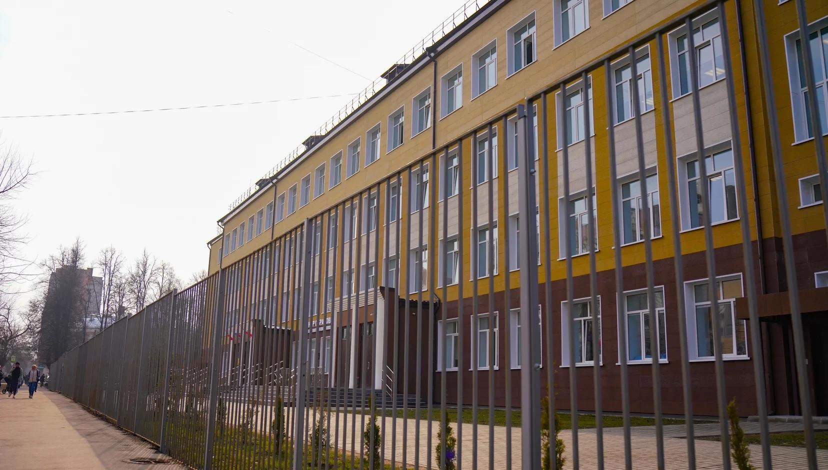 🙃«И так сойдет»: московский подрядчик решил не доделывать ремонт школы в Липках и угод...