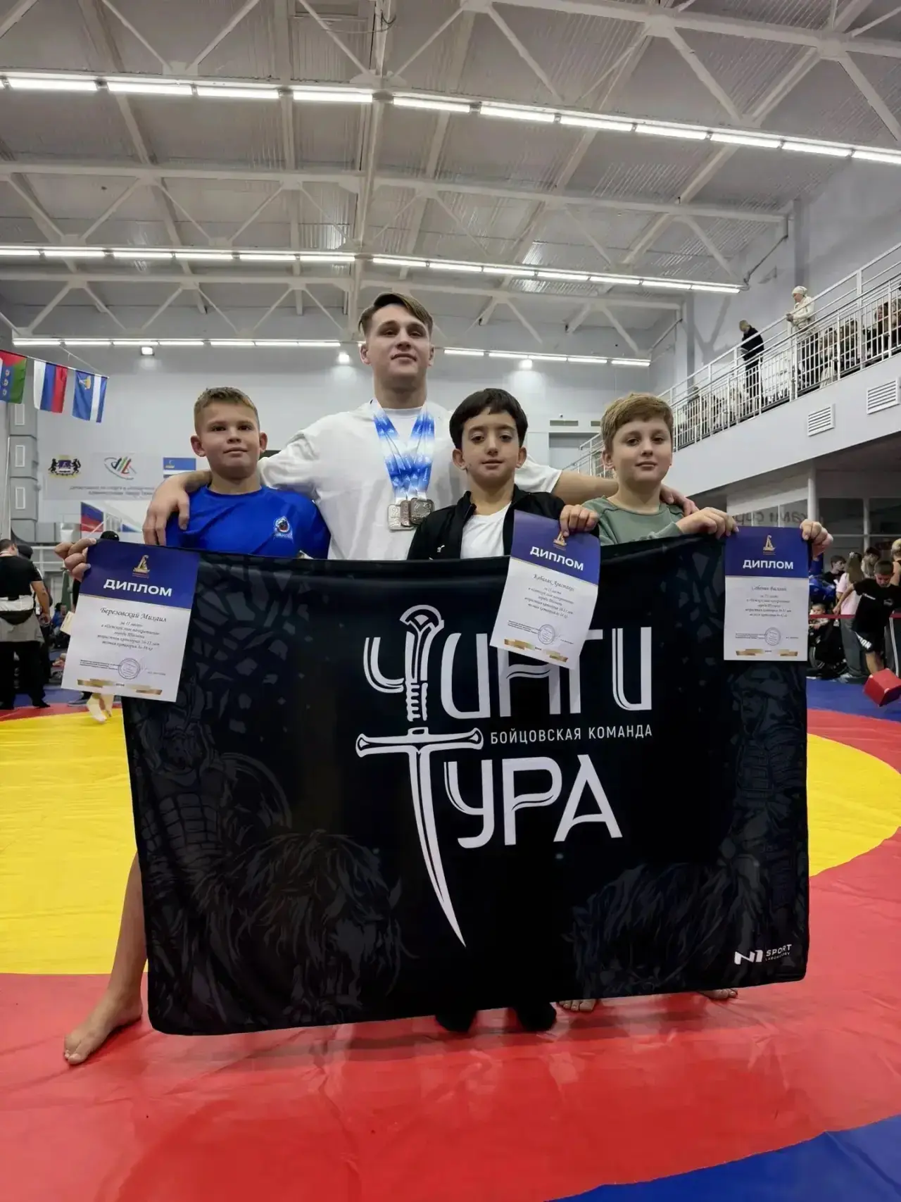 Снова на пьедестале: Михаил Березовский — серебряный призер Чемпионата Тюмени по панкра...