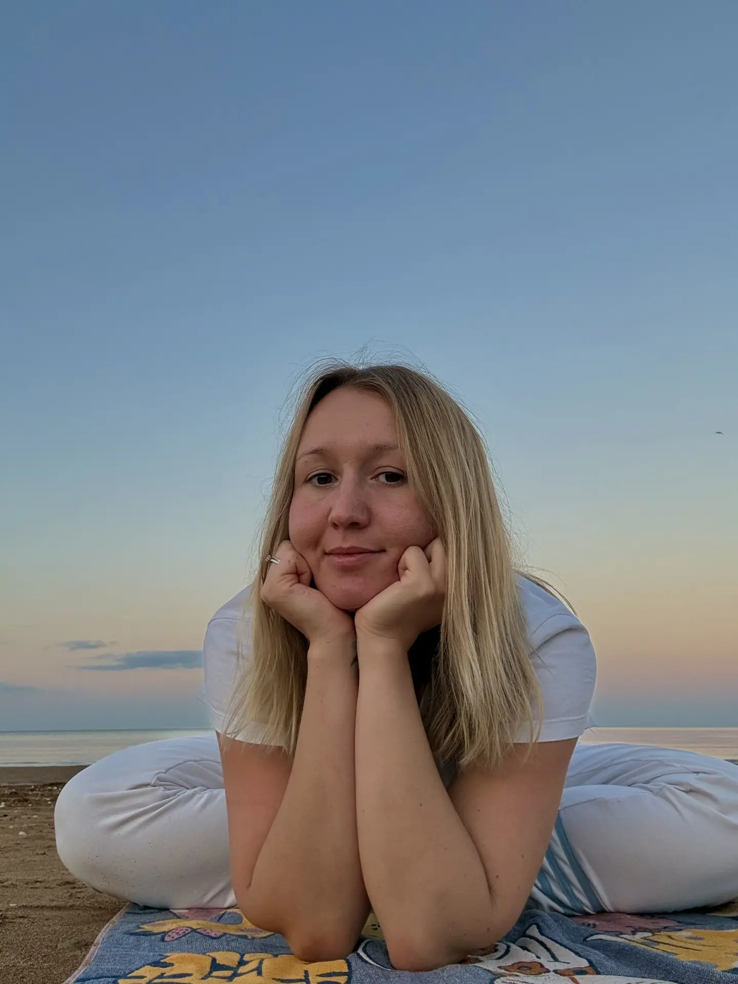 Загадывай желание! ⭐️ Море и падающие звёзды.