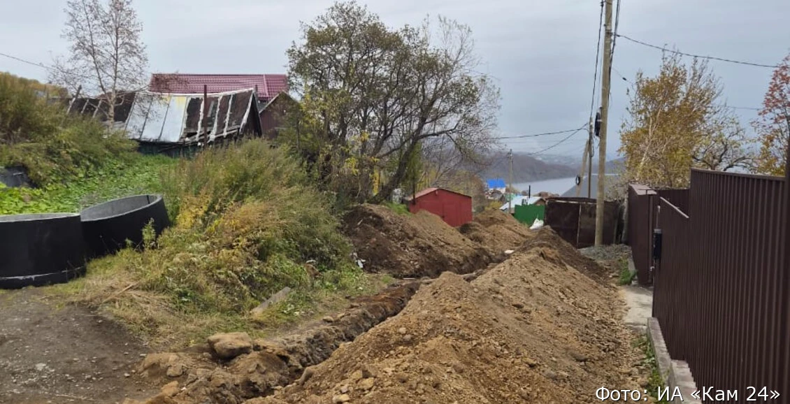 По улице Беринга в Петропавловске разрыли единственную дорогу из-за замены труб