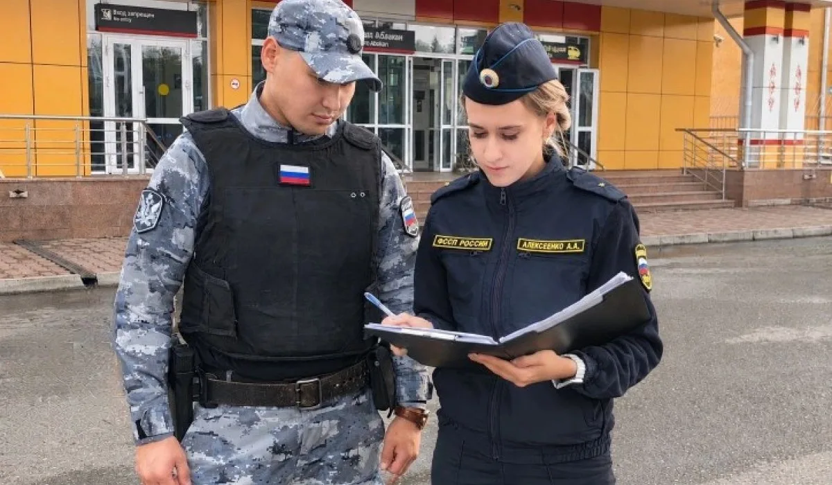 И в горе, и в радости, и... в долгах: в Хакасии бывшие супруги разделили кредит через суд