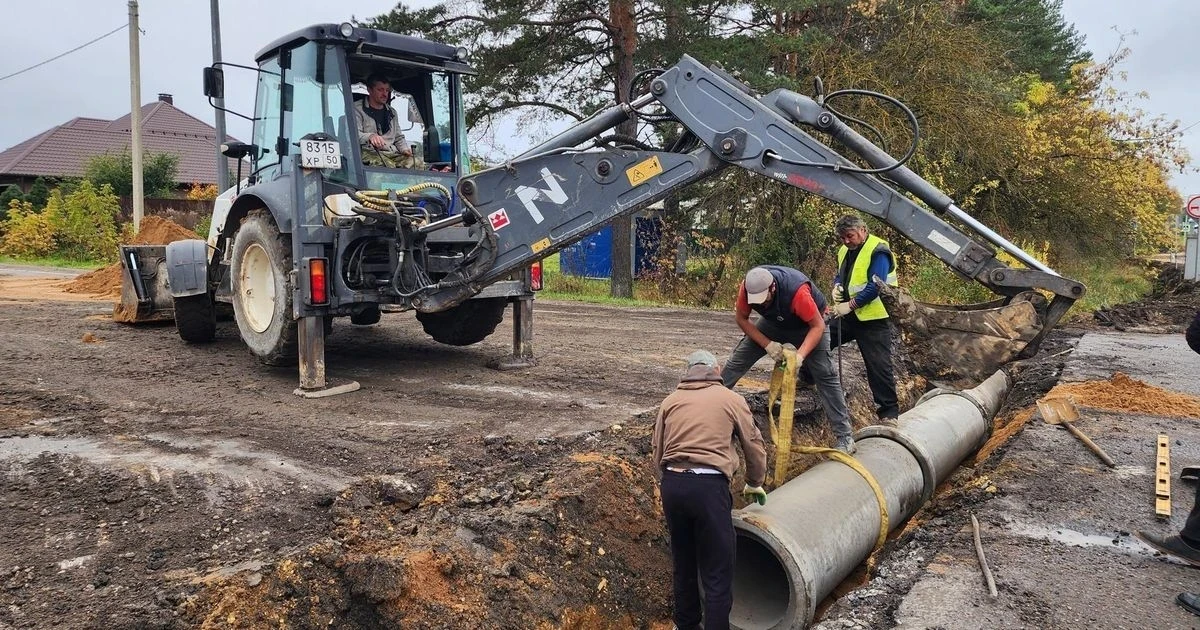 На Кольцевой в Наро‑Фоминске заменили 20 м дренажной трубы 🚧
