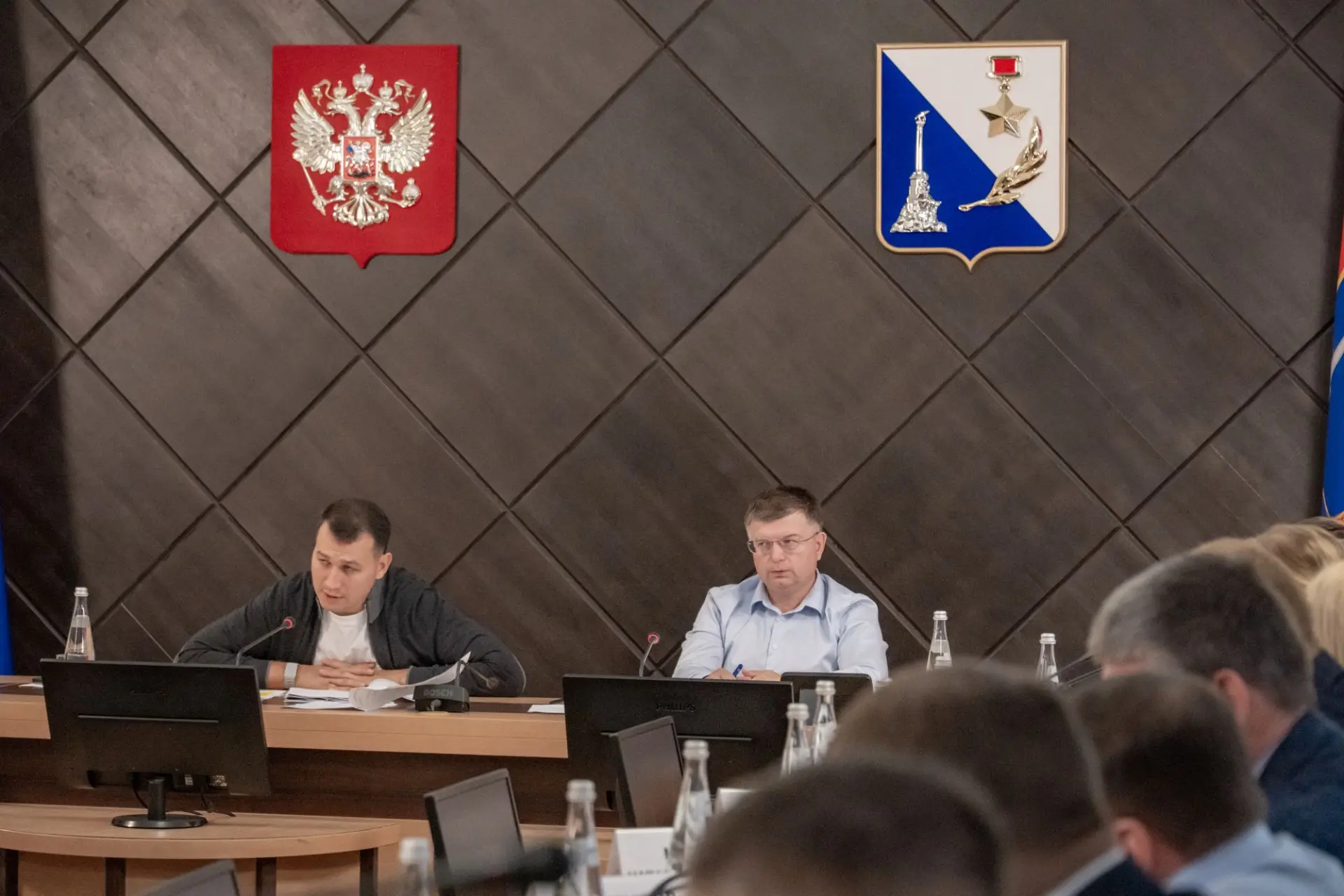 В Севастополе обсудили подготовку к отопительному сезону и реализацию госпрограммы соци...