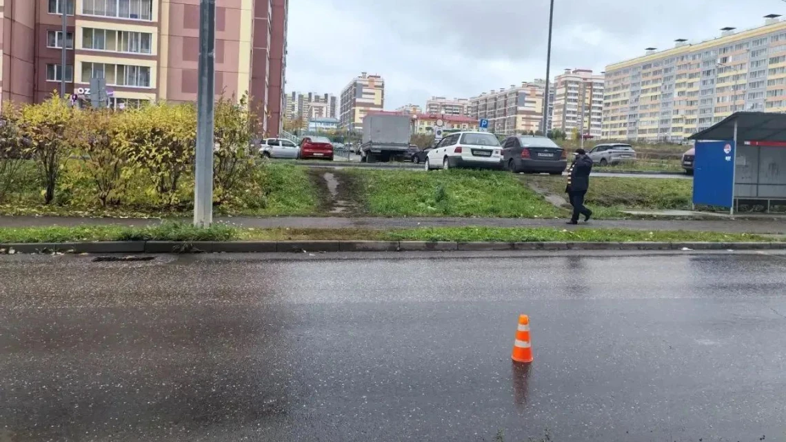 8-летняя томичка пострадала под колесами "Хендай Солярис" в Южных воротах
