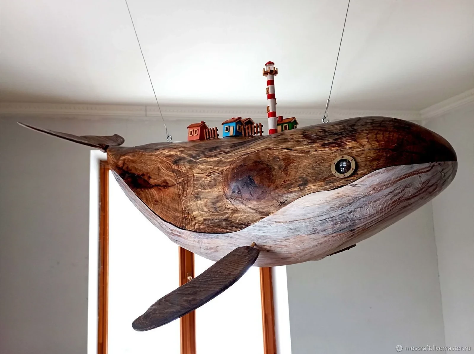 🐋 Парящий кит: масштабный светильник из дуба