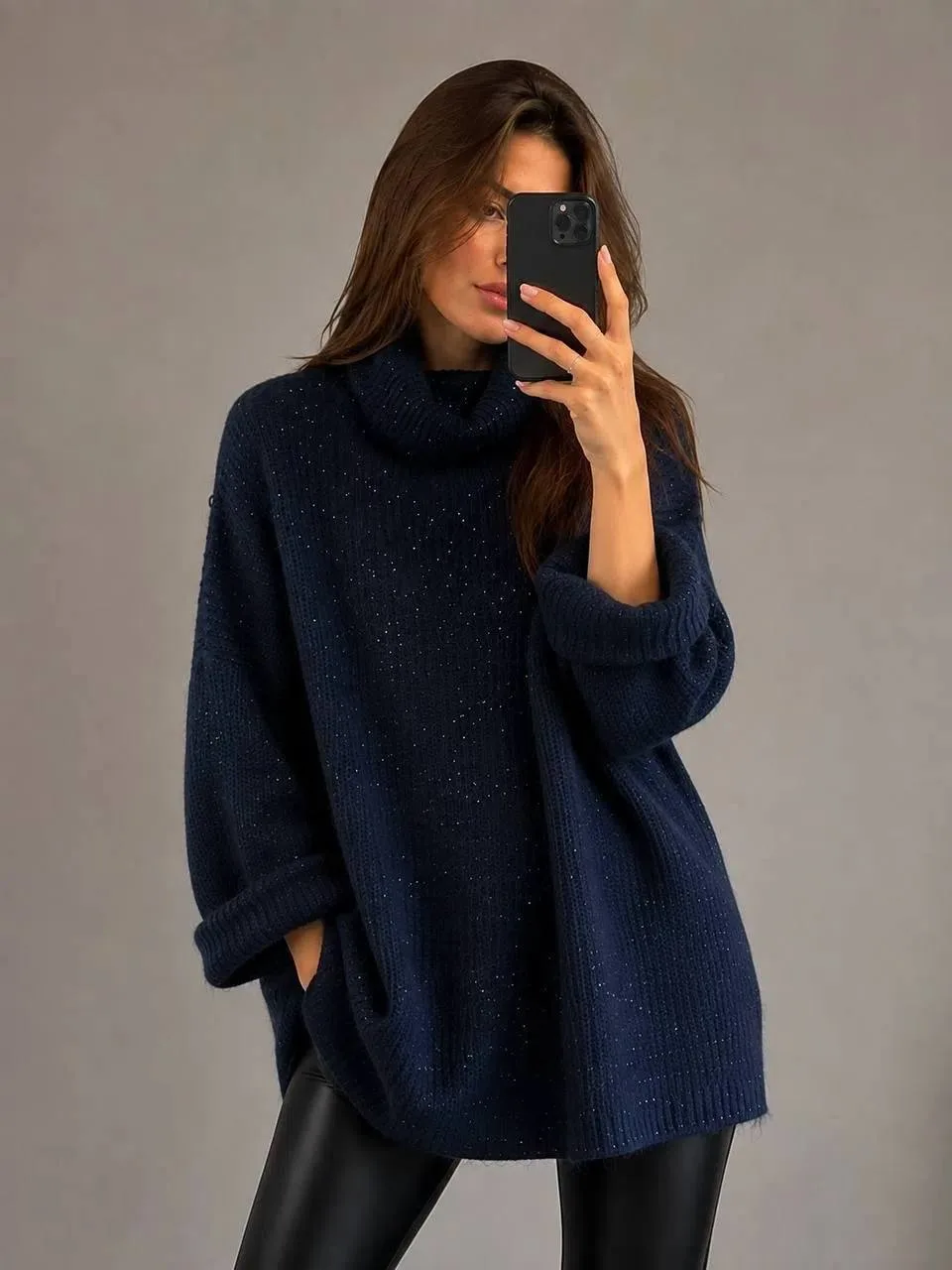С микропаетками вязка немного тоньше ✨✨✨