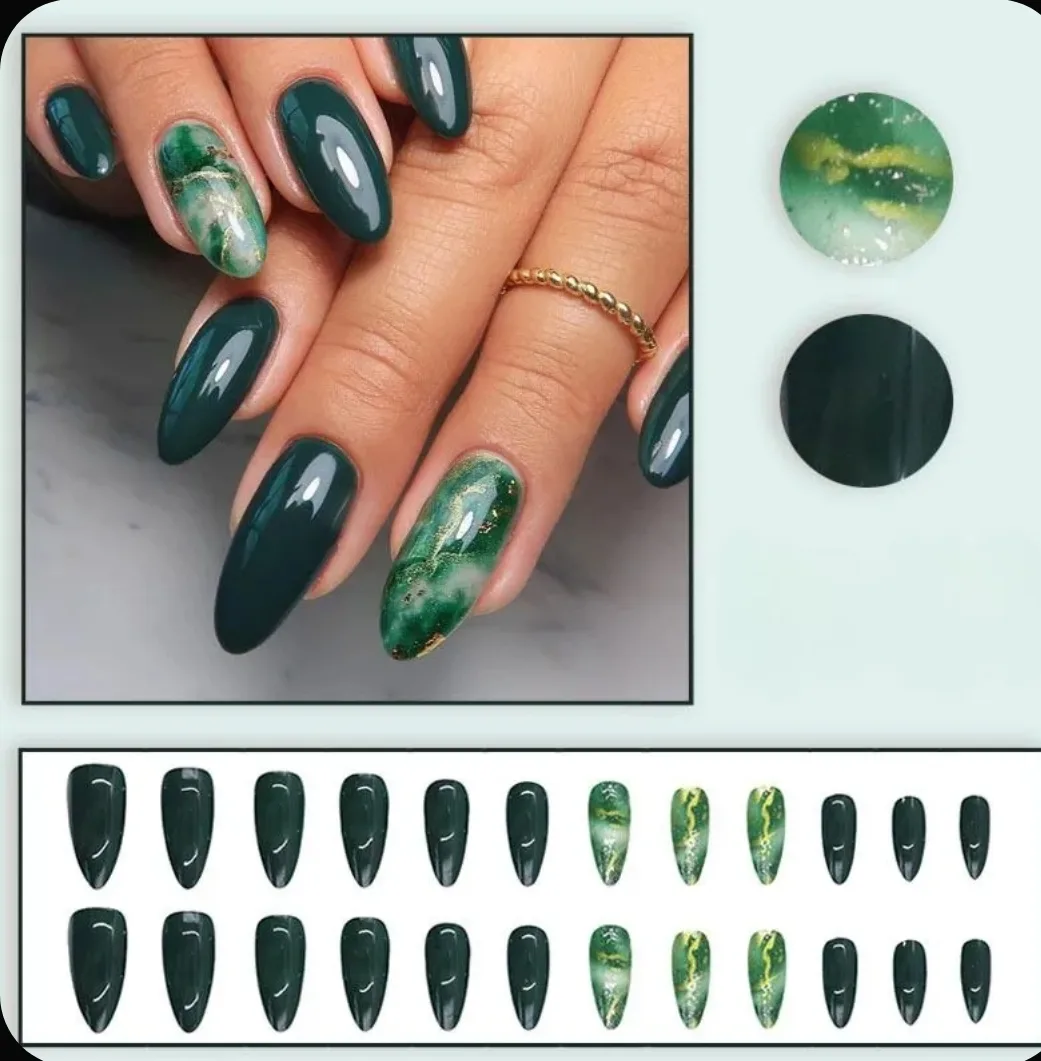 💚 Накладные ногти изумрудного цвета