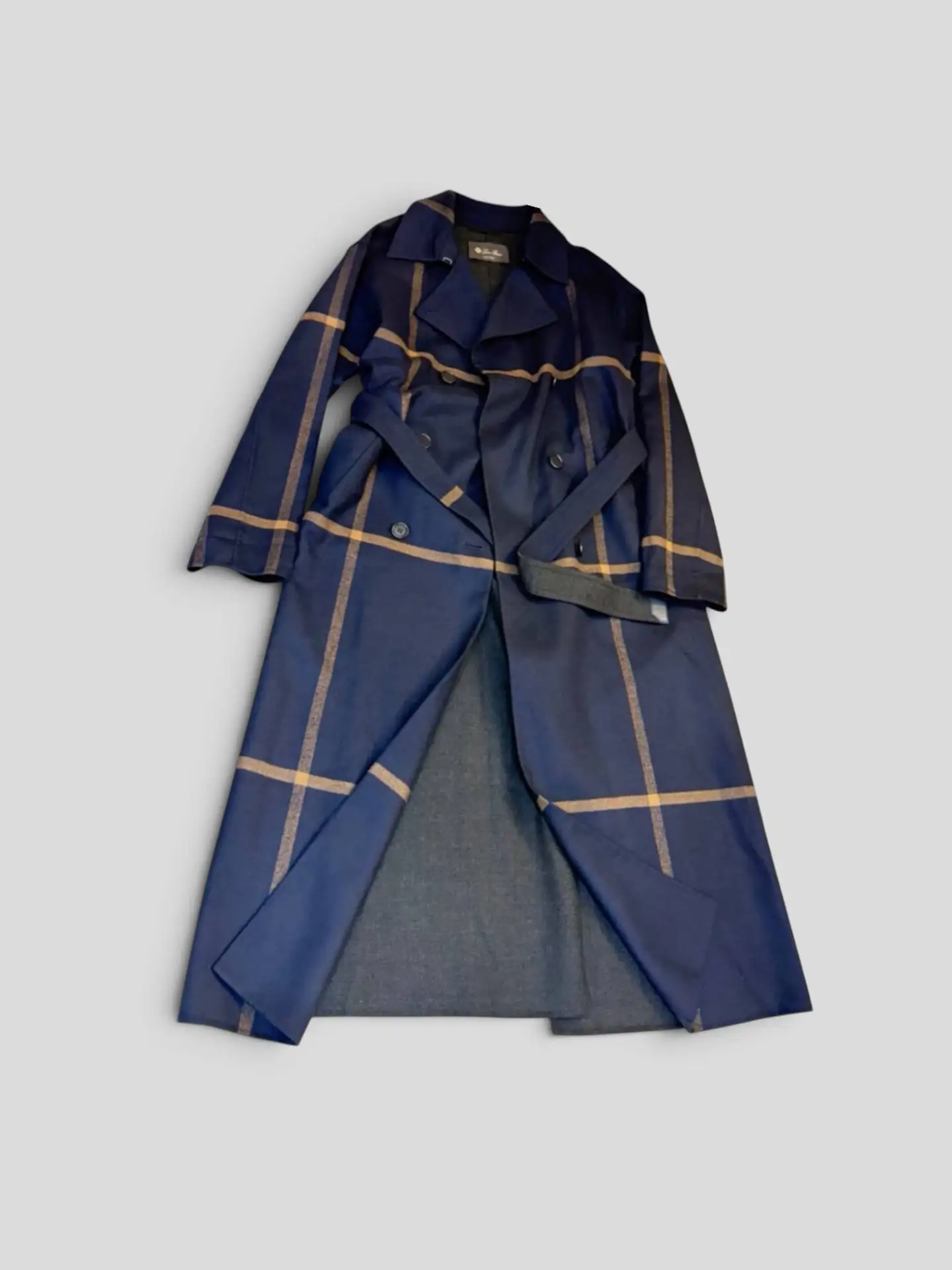 Пальто Loro Piana в идеальном состоянии, маркировка 44 (подойдет на 42/44/46).