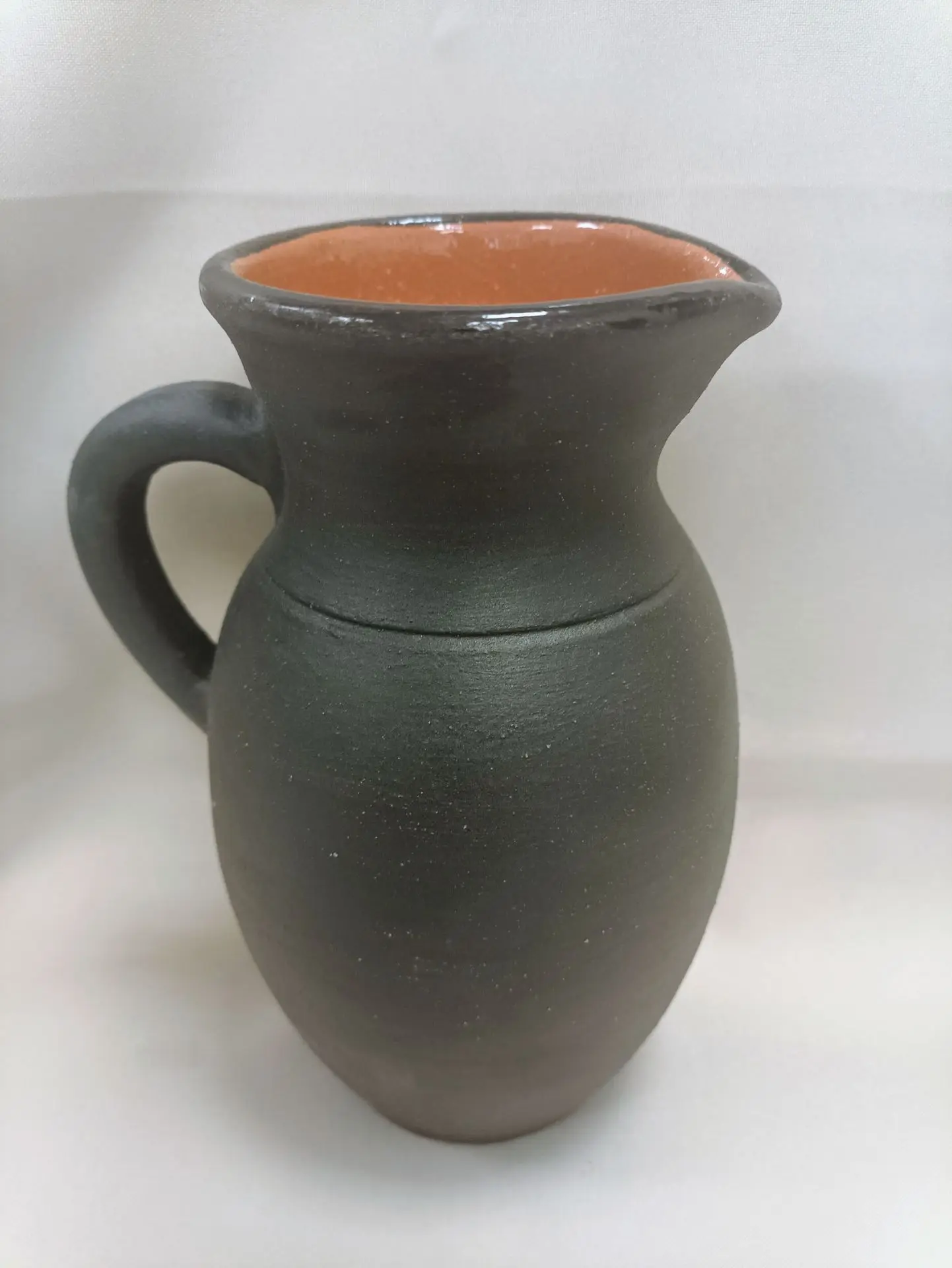 Кувшин с ручкой, гончарство, 145*200мм, стоимость 1000руб., автор Буров А.А.