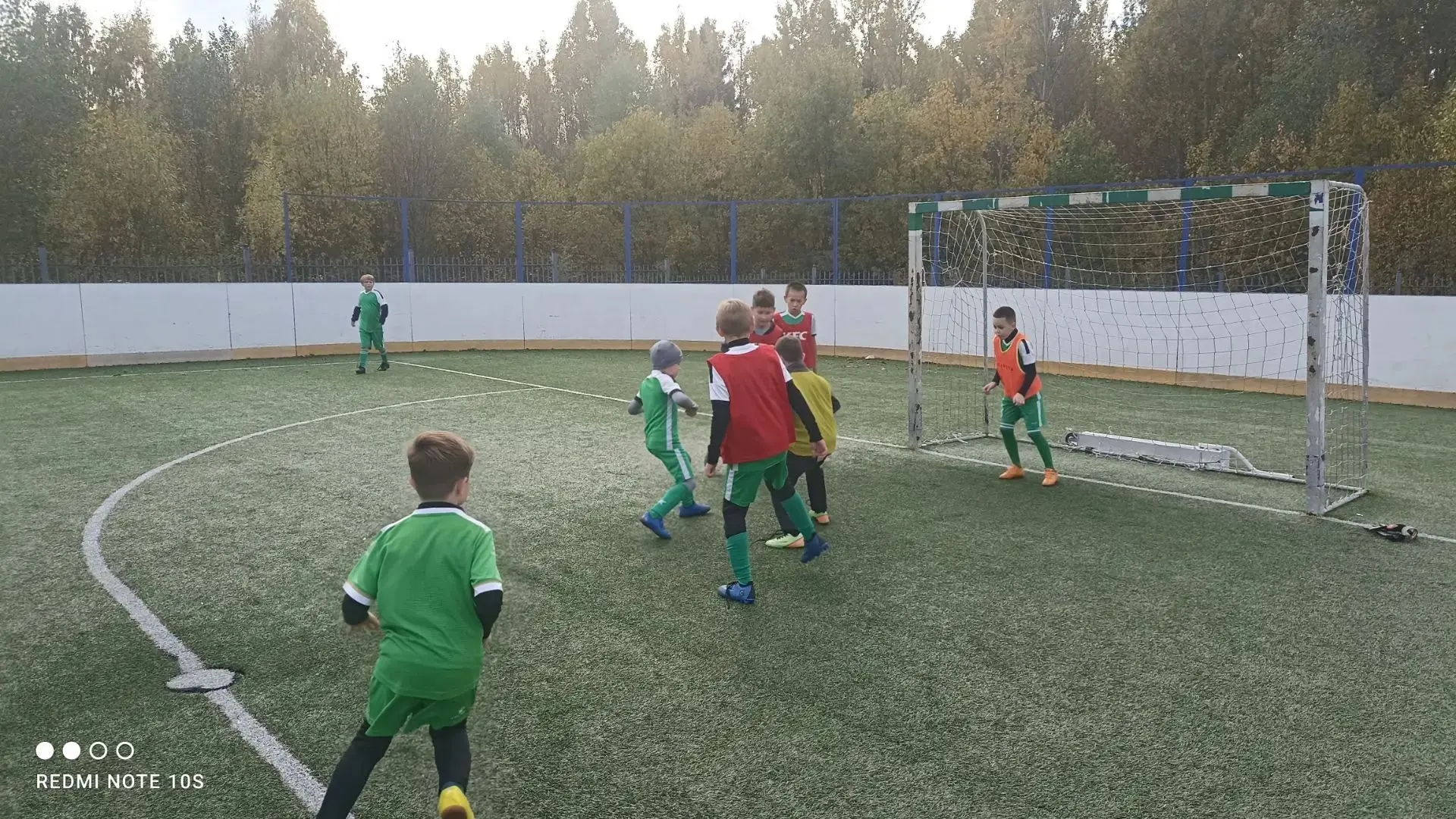 ⚽ 4 октября 2026 года в ФОК «Горки» прошёл турнир МБУ ФОК «Свобода» по мини-футболу «Зо...