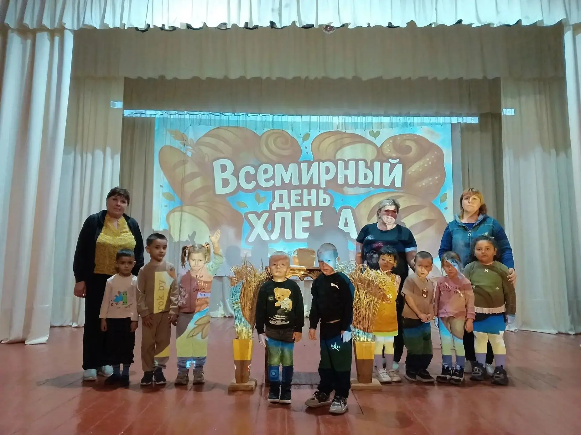 В Доме культуры села Большая Джалга для воспитанников детского сада прошло познавательн...