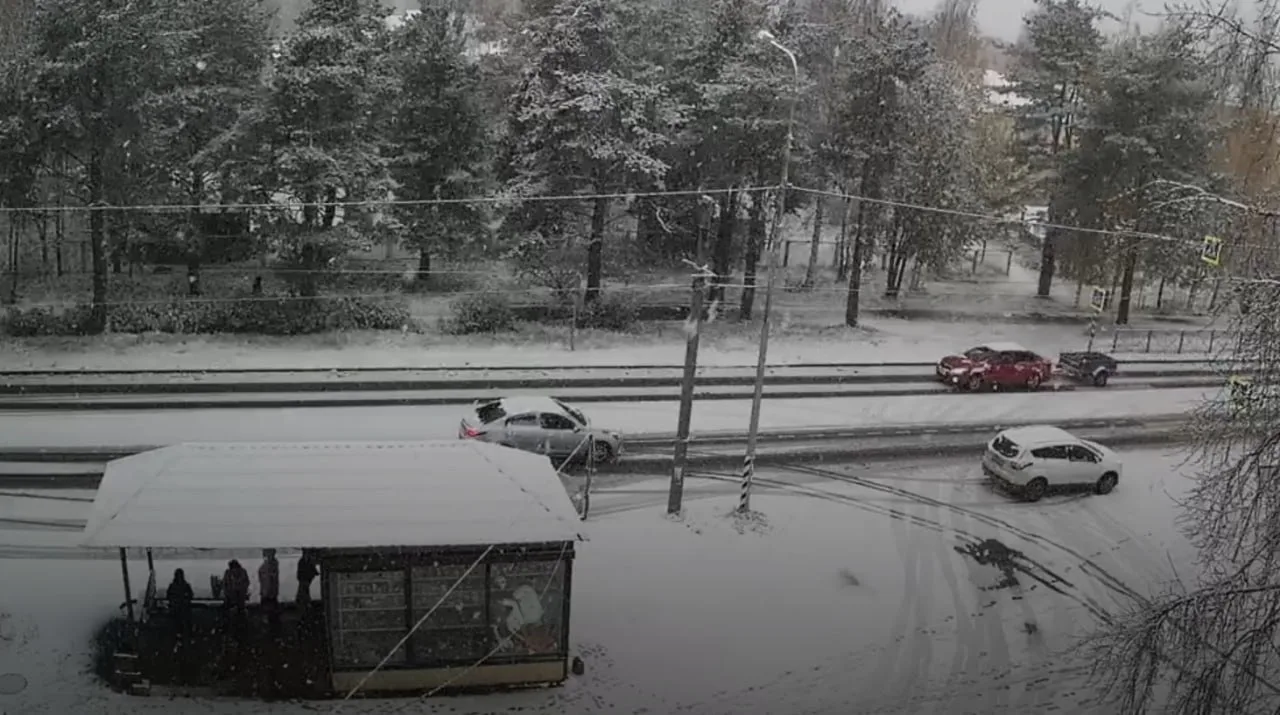 ❄️Снегопад накрыл очередной город в Карелии