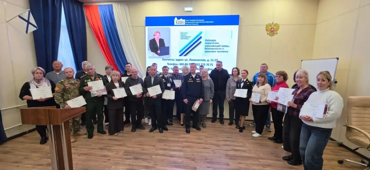 Пока кадеты нашей команды покоряют вершины на соревнованиях и олимпиадах, их наставники...