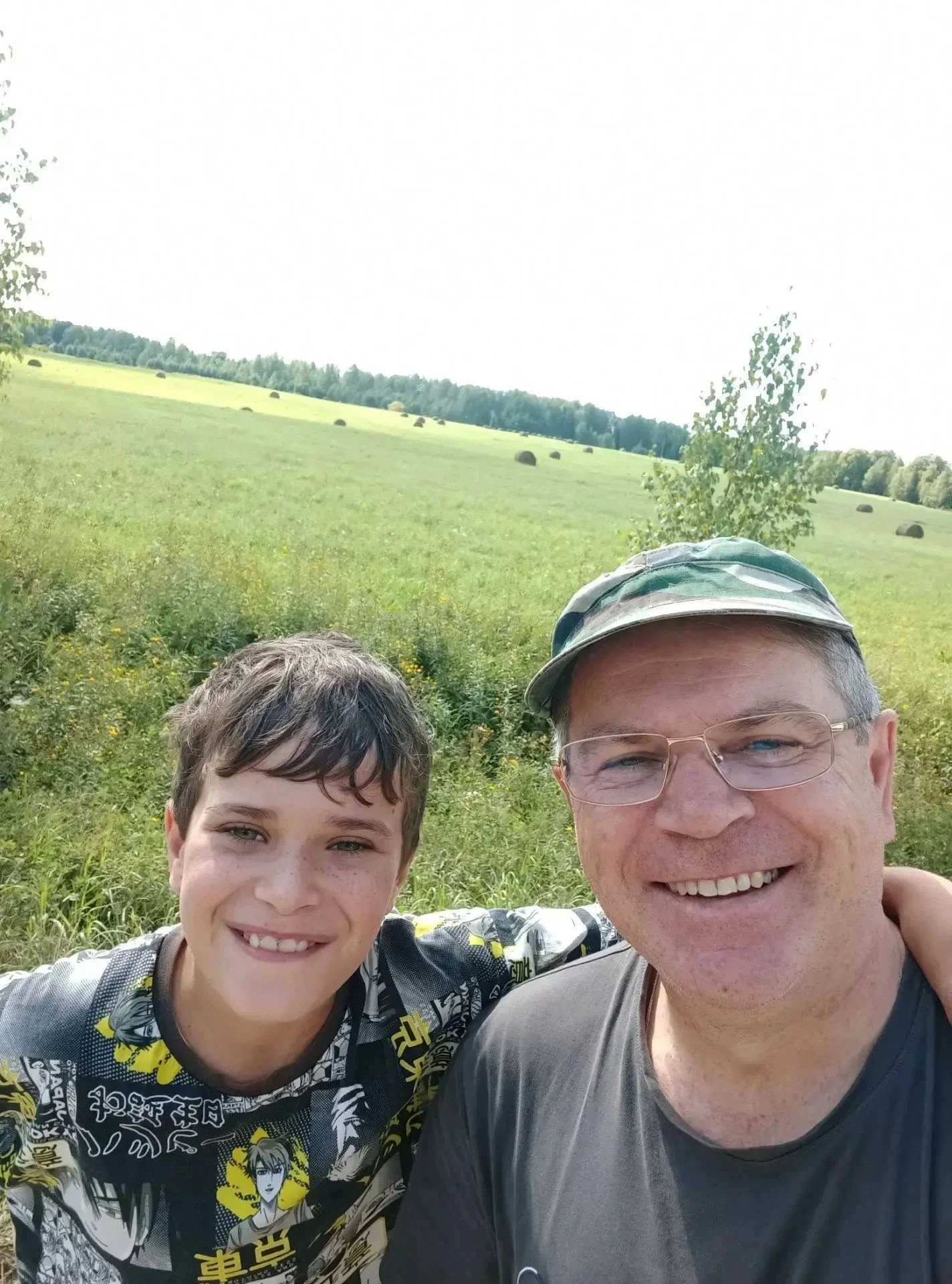📸 В школьной фото-акции «Обнимая папу» принимает участие Козлов Юрий👨‍👧