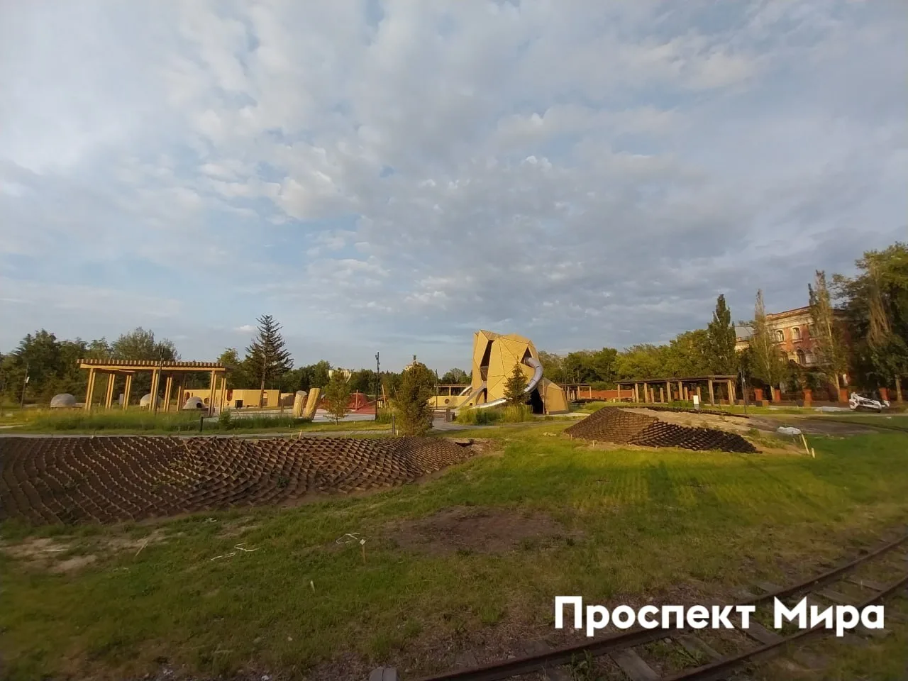 Директор «Красгорпарка» за взятку мог принять работы в Центральном парке.