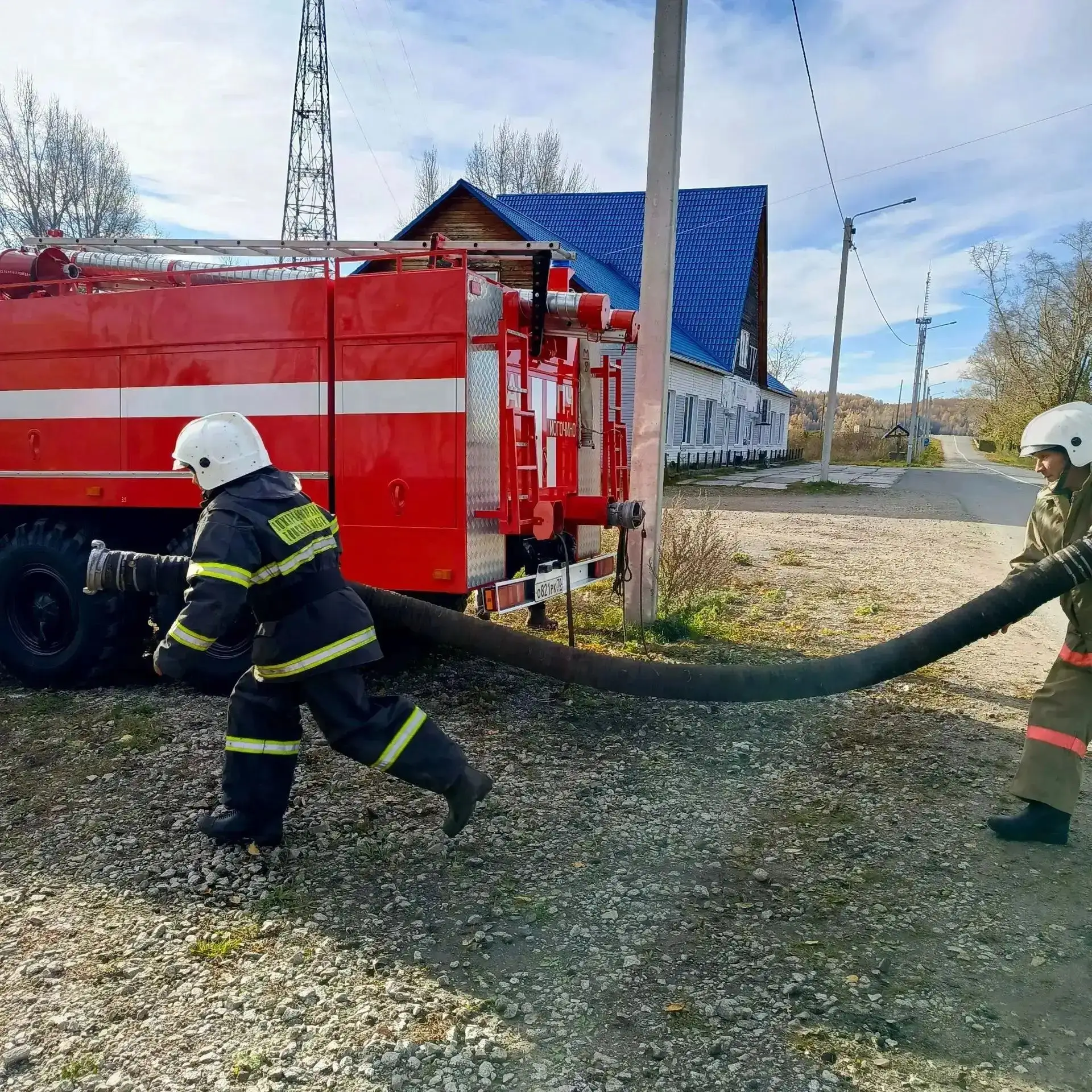 Дежурной сменой ПЧ с. Могочино проведена отработка нормативов по забору воды из пожарно...