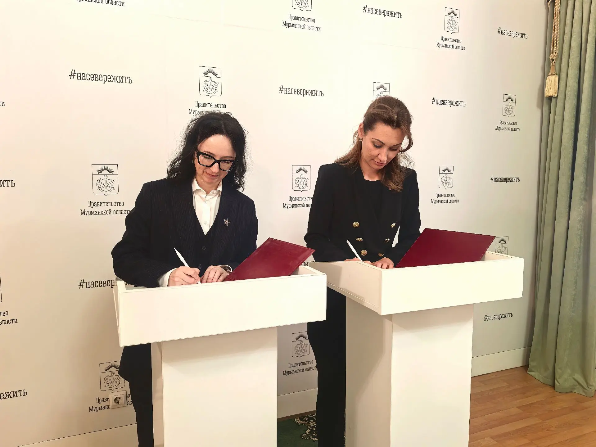 Правительство Мурманской области и Хоккейный клуб СКА подписали соглашение о сотрудниче...