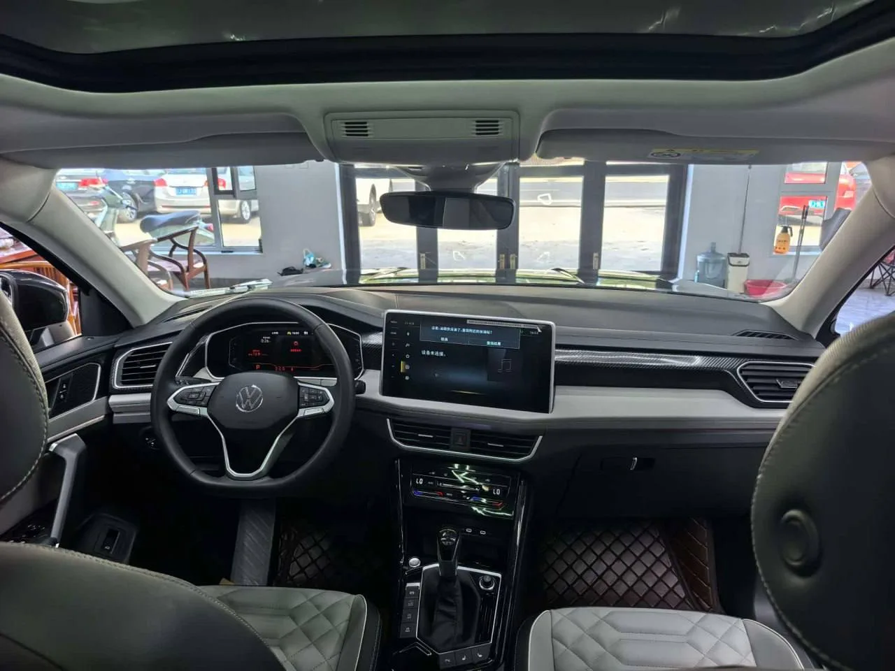 🚘 Volkswagen Tayron (Luxury)