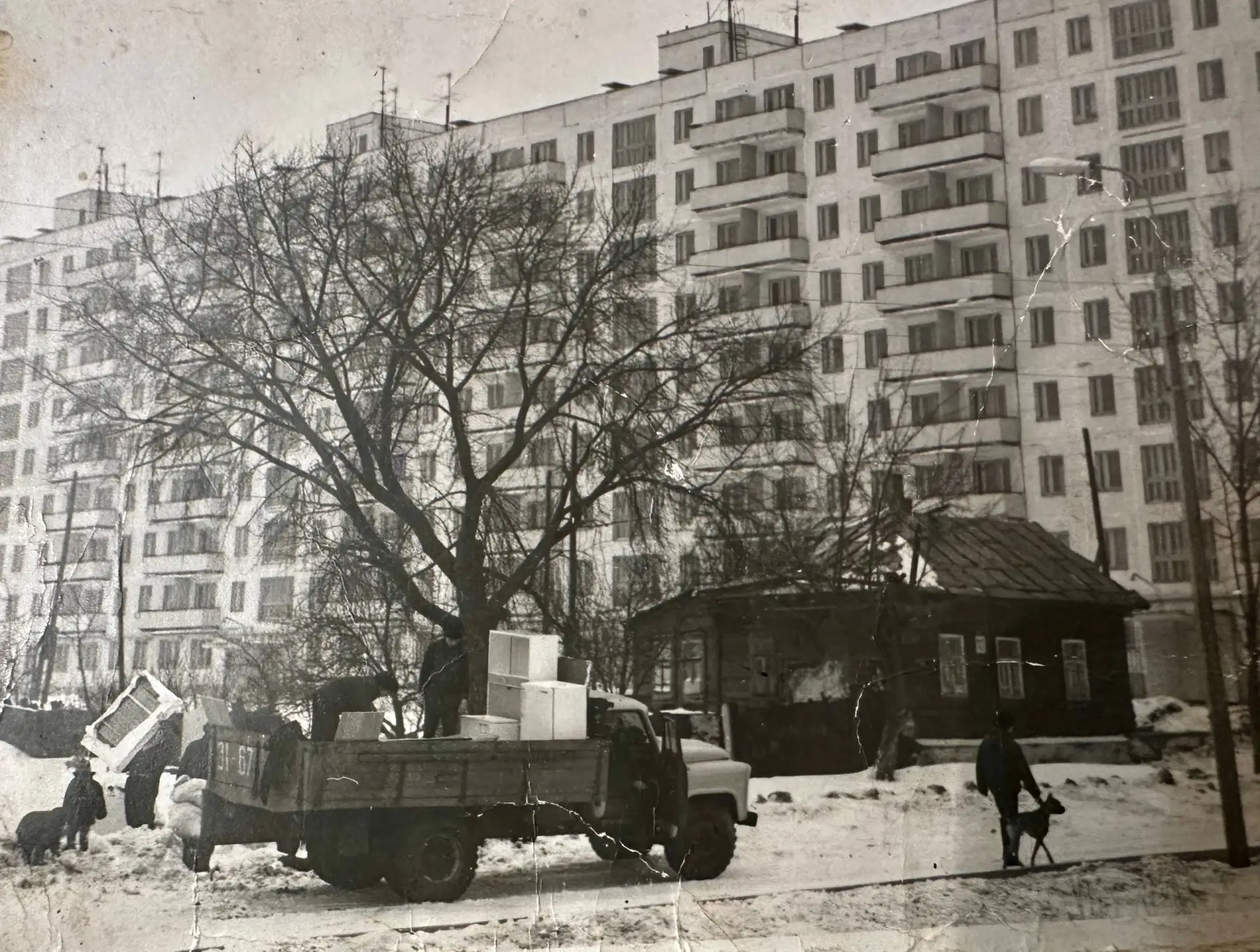 Улица Челюскинцев, 10.