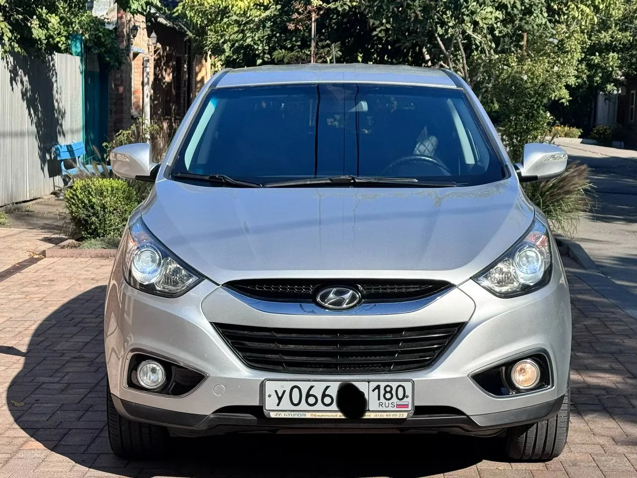 Продам HYUNDAI IX35 2013 год с мотором 2.0 на классическом 6 ст Автомате в идеальном со...