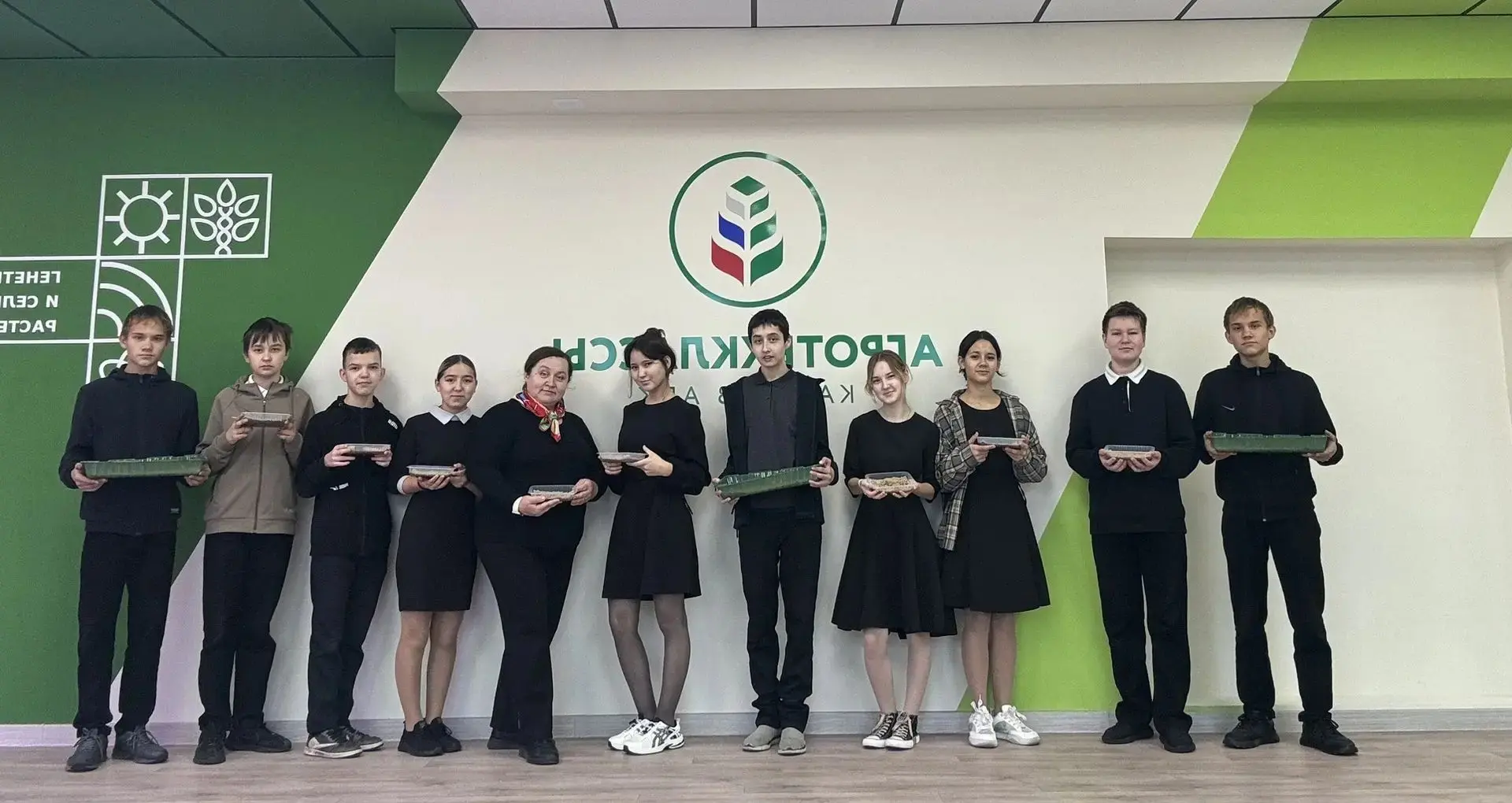 📌Ученики 9 агротехкласса посеяли злаковые культуры, а именно яровую и озимую пшеницу н...