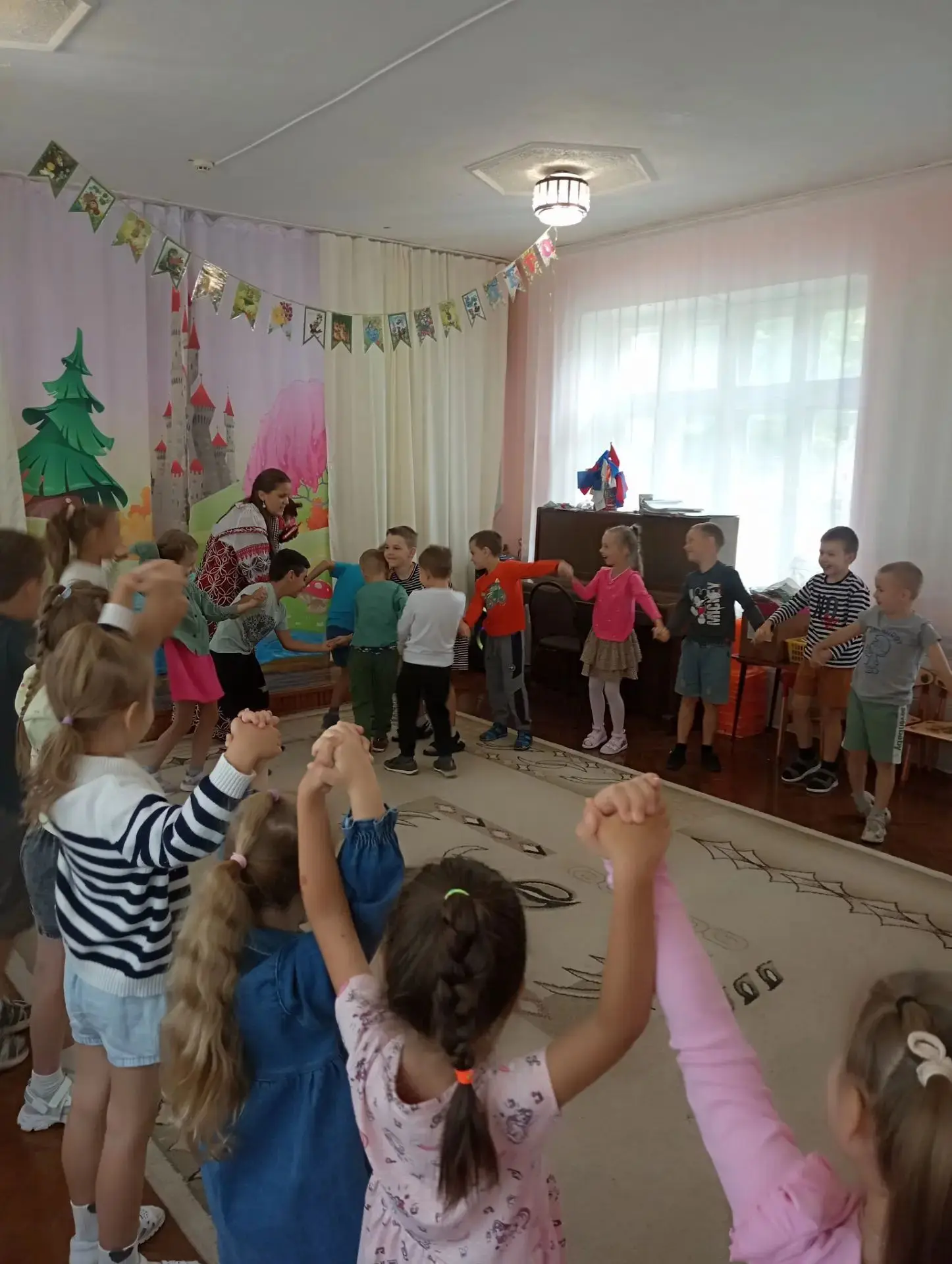 У нас были гости из Белгородской государственной специальной библиотеки для слепых имен...